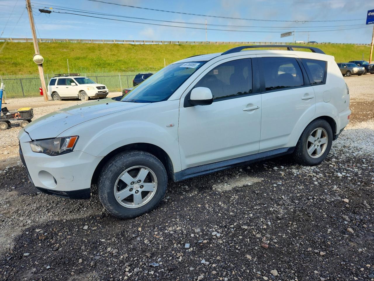 2010 Mitsubishi Outlander Es White vin: JA4AT2AWXAZ018216