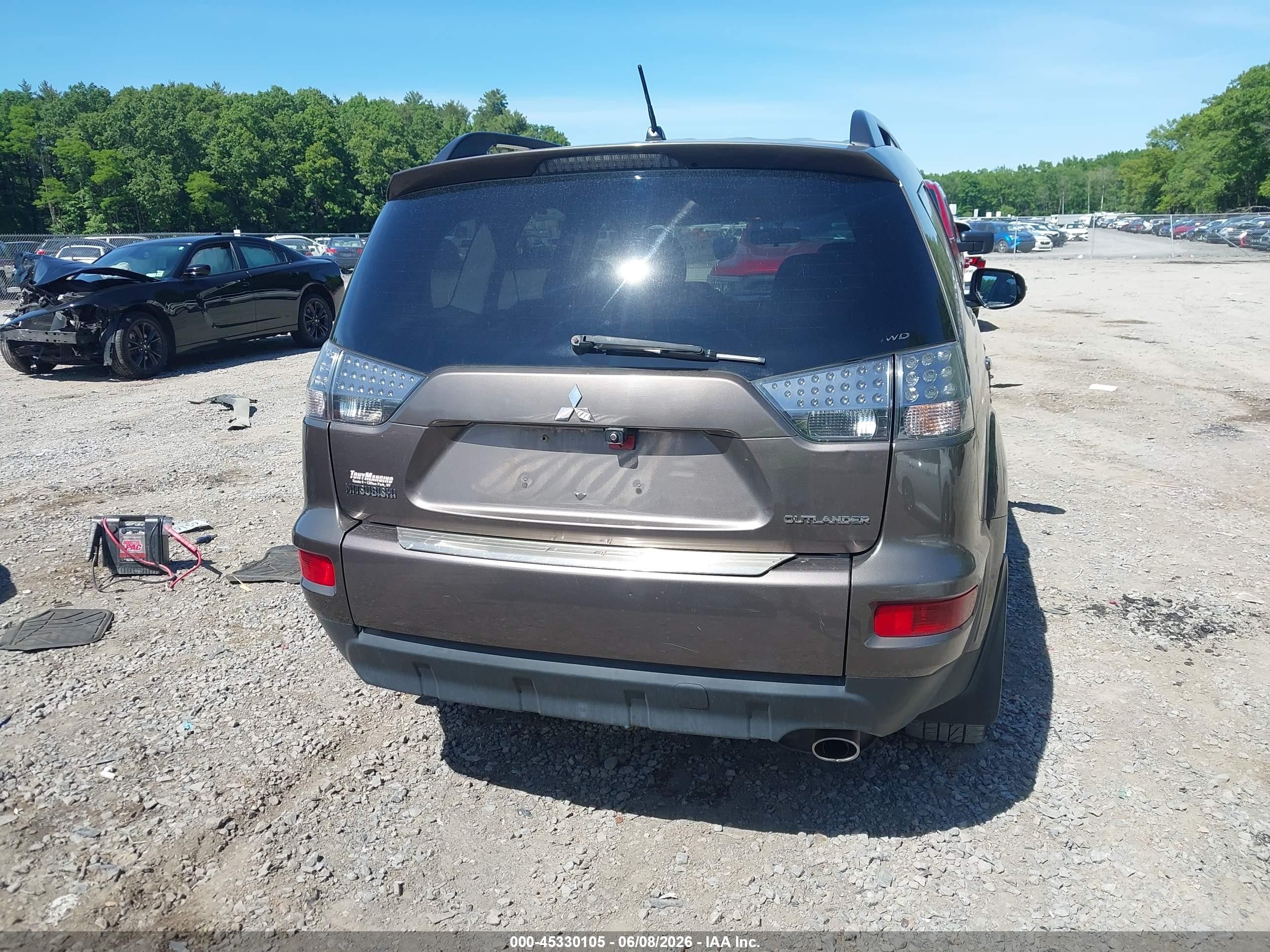 2010 Mitsubishi Outlander Se Gray vin: JA4AT3AWXAZ014852