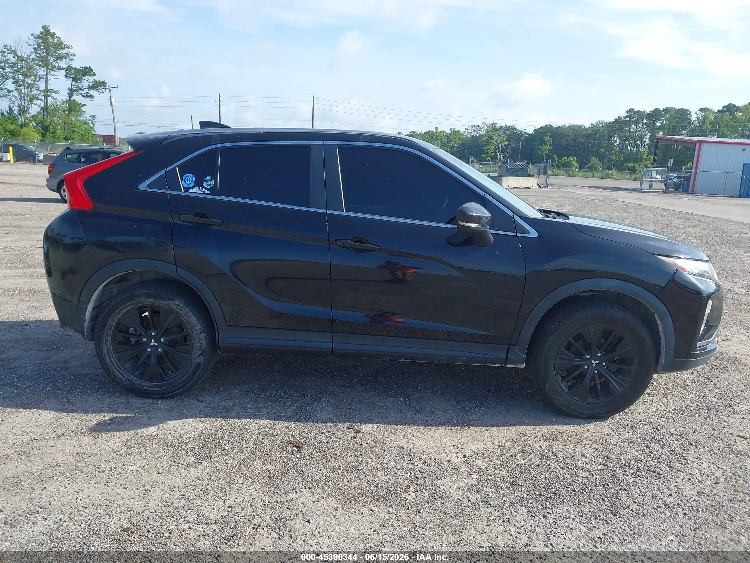 2019 Mitsubishi Eclipse Cross Le Черный vin: JA4AT4AA7KZ046539