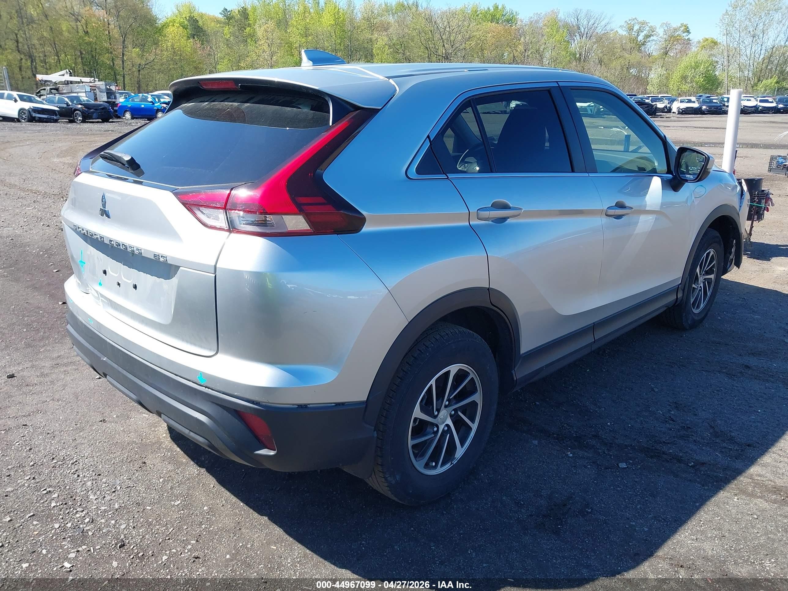 2024 Mitsubishi Eclipse Cross Es S-awc Silver vin: JA4ATUAA0RZ064424