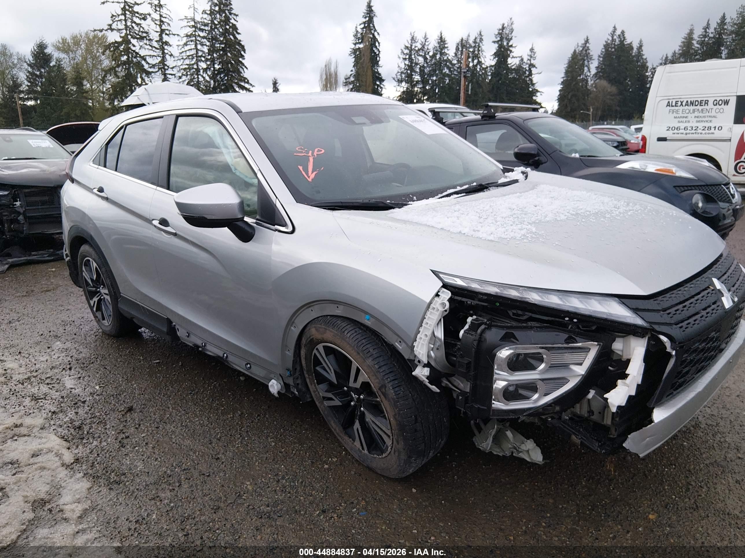 2025 Mitsubishi Eclipse Cross Black Edition S-awc/se S-awc/sel S-awc Серебряный vin: JA4ATWAA3SZ044945