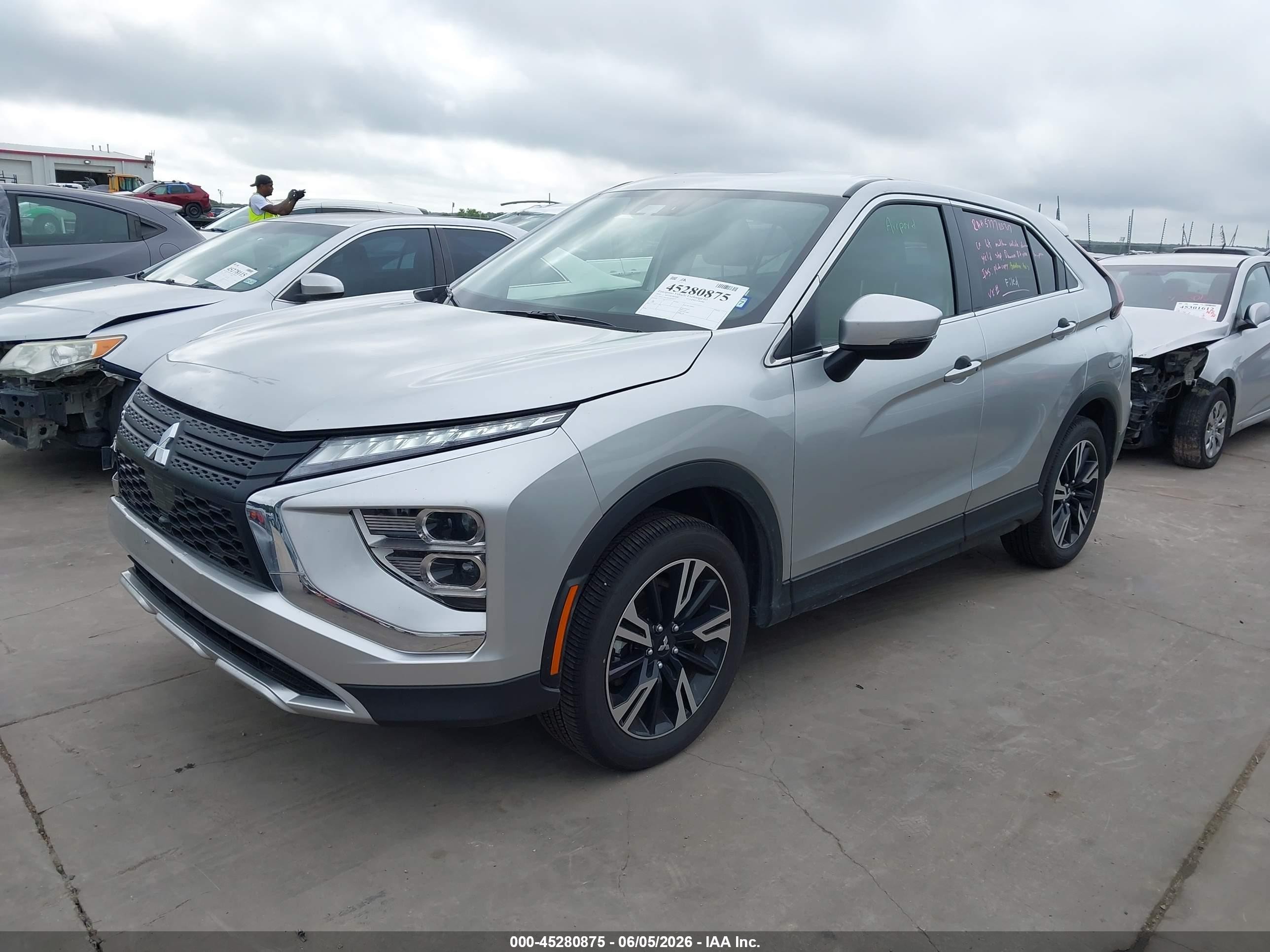 2026 Mitsubishi Eclipse Cross Black Edition S-awc/se S-awc/sel S-awc Silver vin: JA4ATWAA3TZ014555