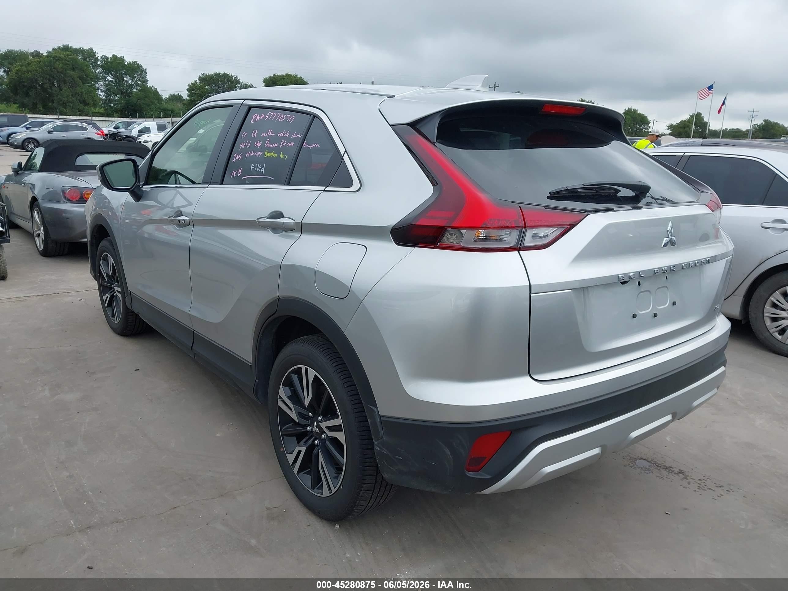 2026 Mitsubishi Eclipse Cross Black Edition S-awc/se S-awc/sel S-awc Silver vin: JA4ATWAA3TZ014555