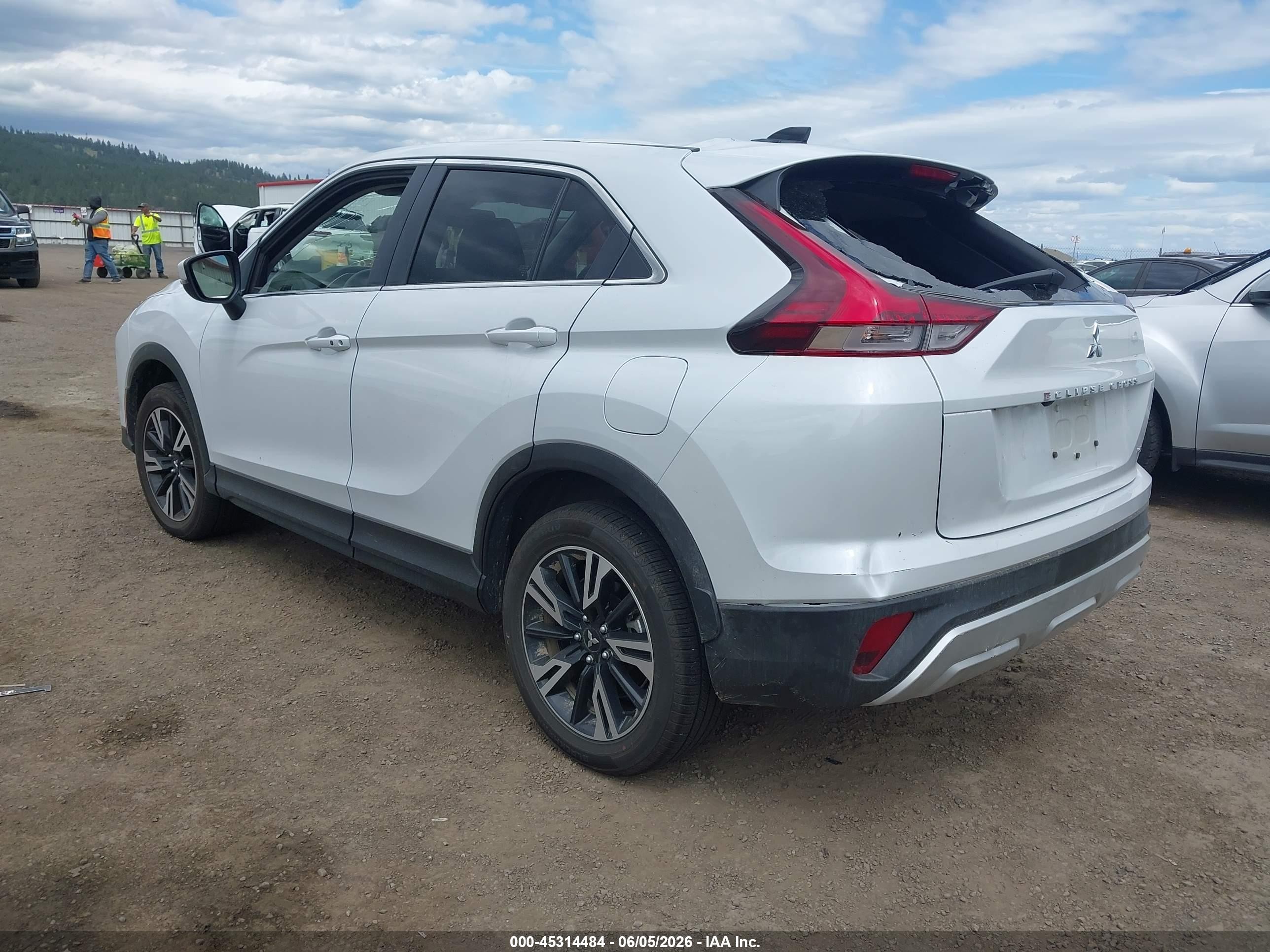 2025 Mitsubishi Eclipse Cross Black Edition S-awc/se S-awc/sel S-awc White vin: JA4ATWAA4SZ044727
