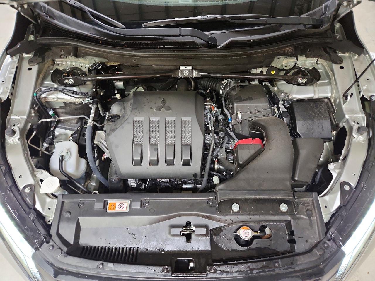 2026 Mitsubishi Eclipse Cross Se Серебряный vin: JA4ATWAAXTZ003682