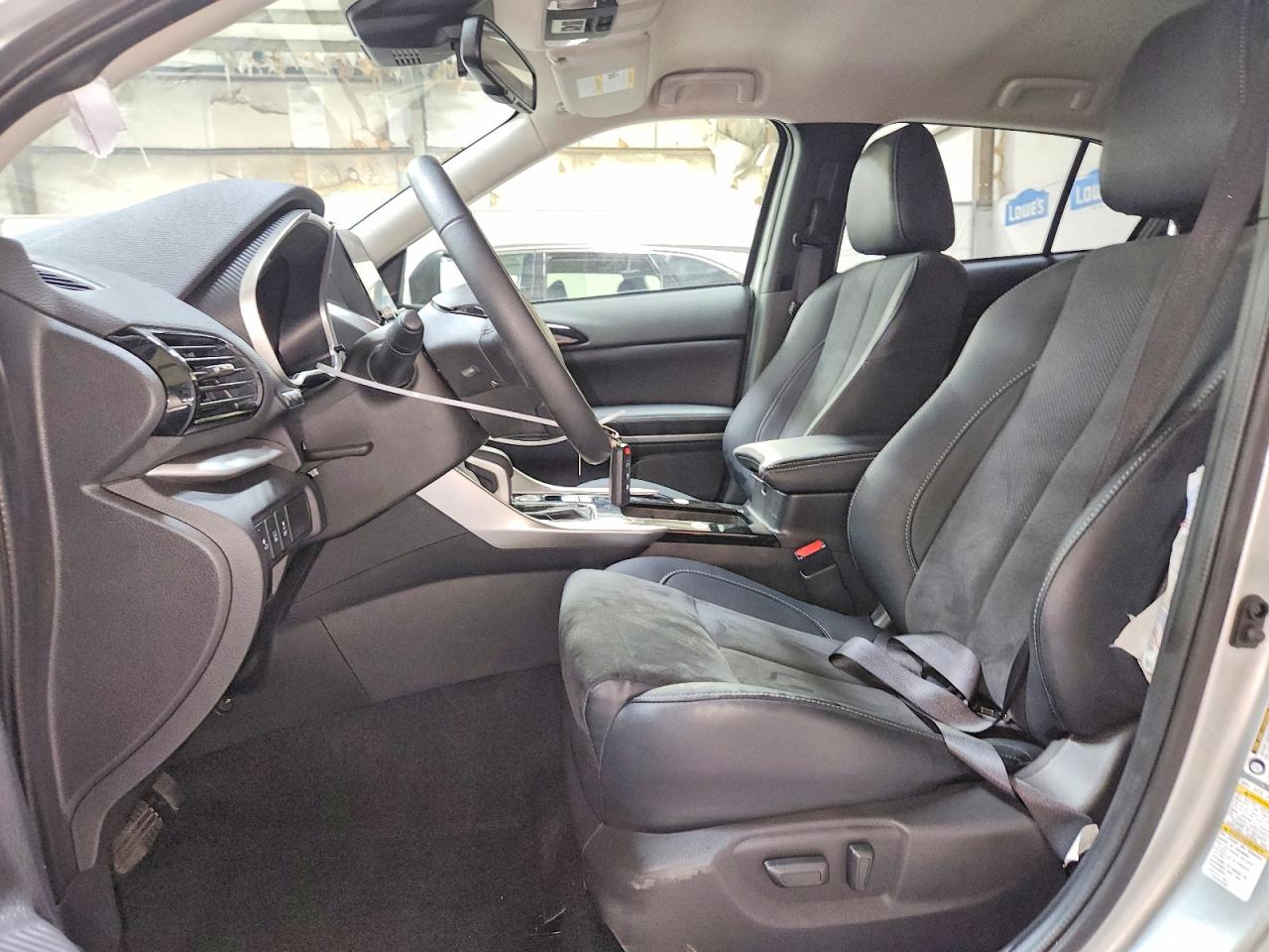 2026 Mitsubishi Eclipse Cross Se Серебряный vin: JA4ATWAAXTZ003682
