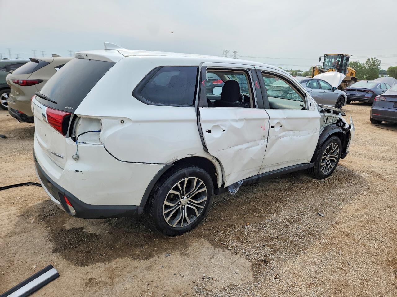 2017 Mitsubishi Outlander Es White vin: JA4AZ2A31HZ045089