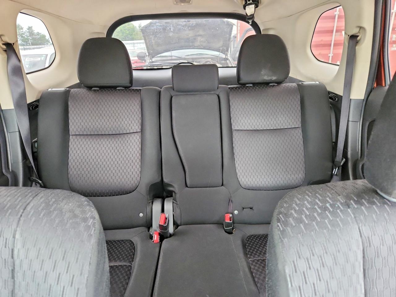 2014 Mitsubishi Outlander Es Orange vin: JA4AZ2A34EZ601892