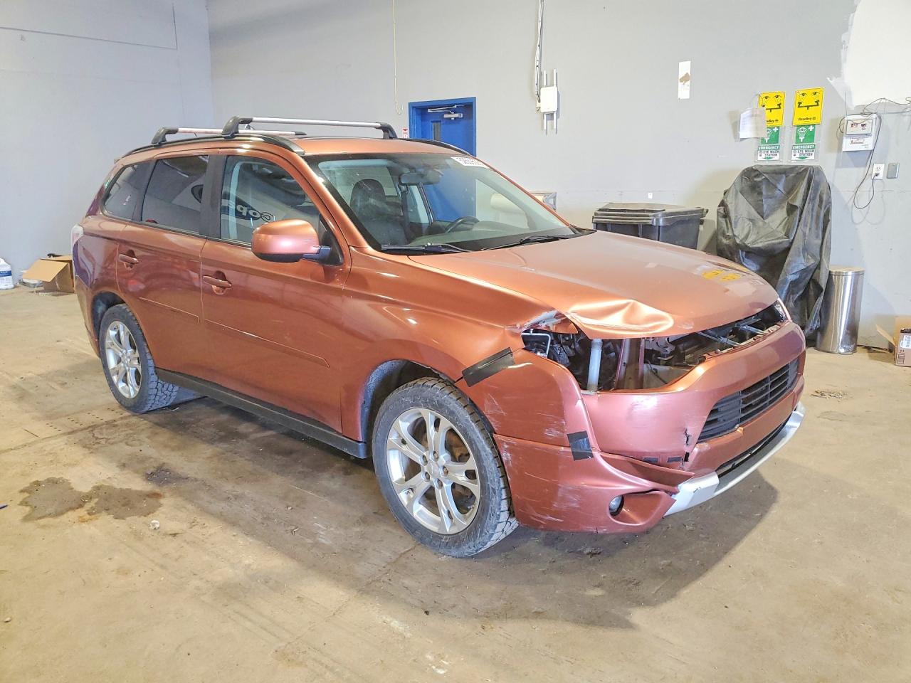 2014 Mitsubishi Outlander Es 4dr Awd Orange vin: JA4AZ2A34EZ604436