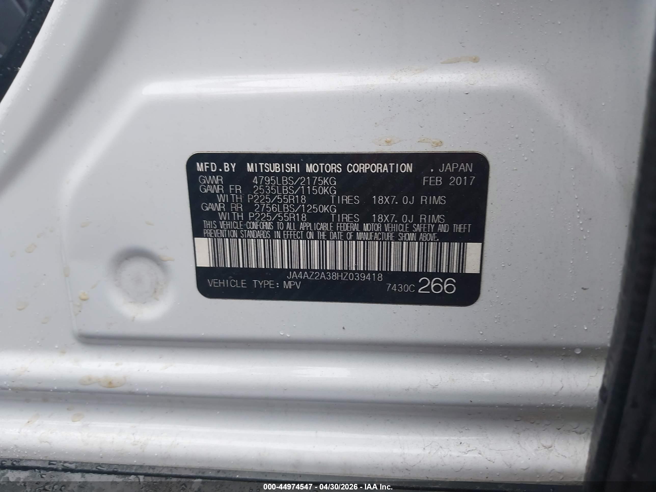 2017 Mitsubishi Outlander Es White vin: JA4AZ2A38HZ039418