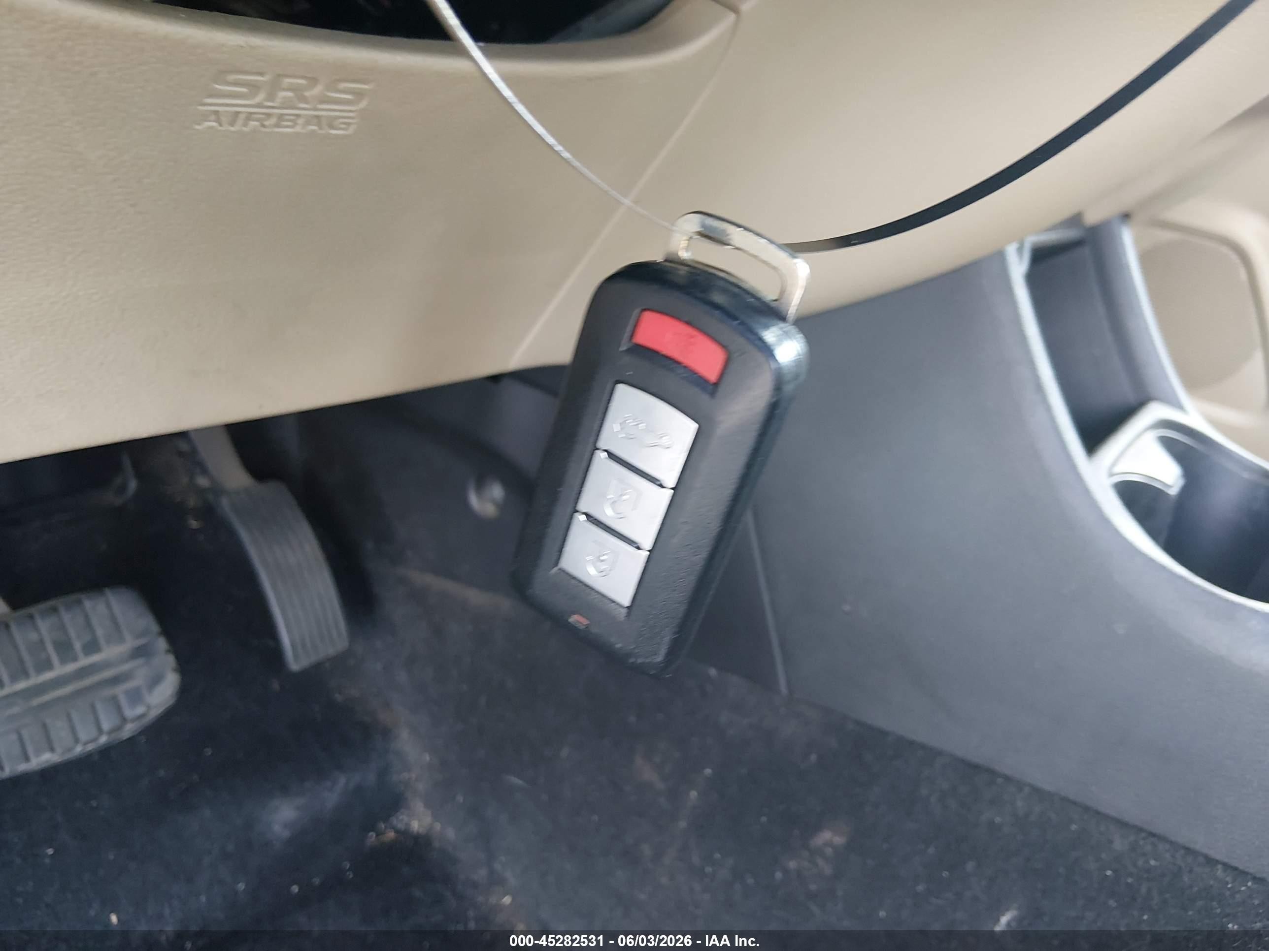 2014 Mitsubishi Outlander Se White vin: JA4AZ3A31EZ003751