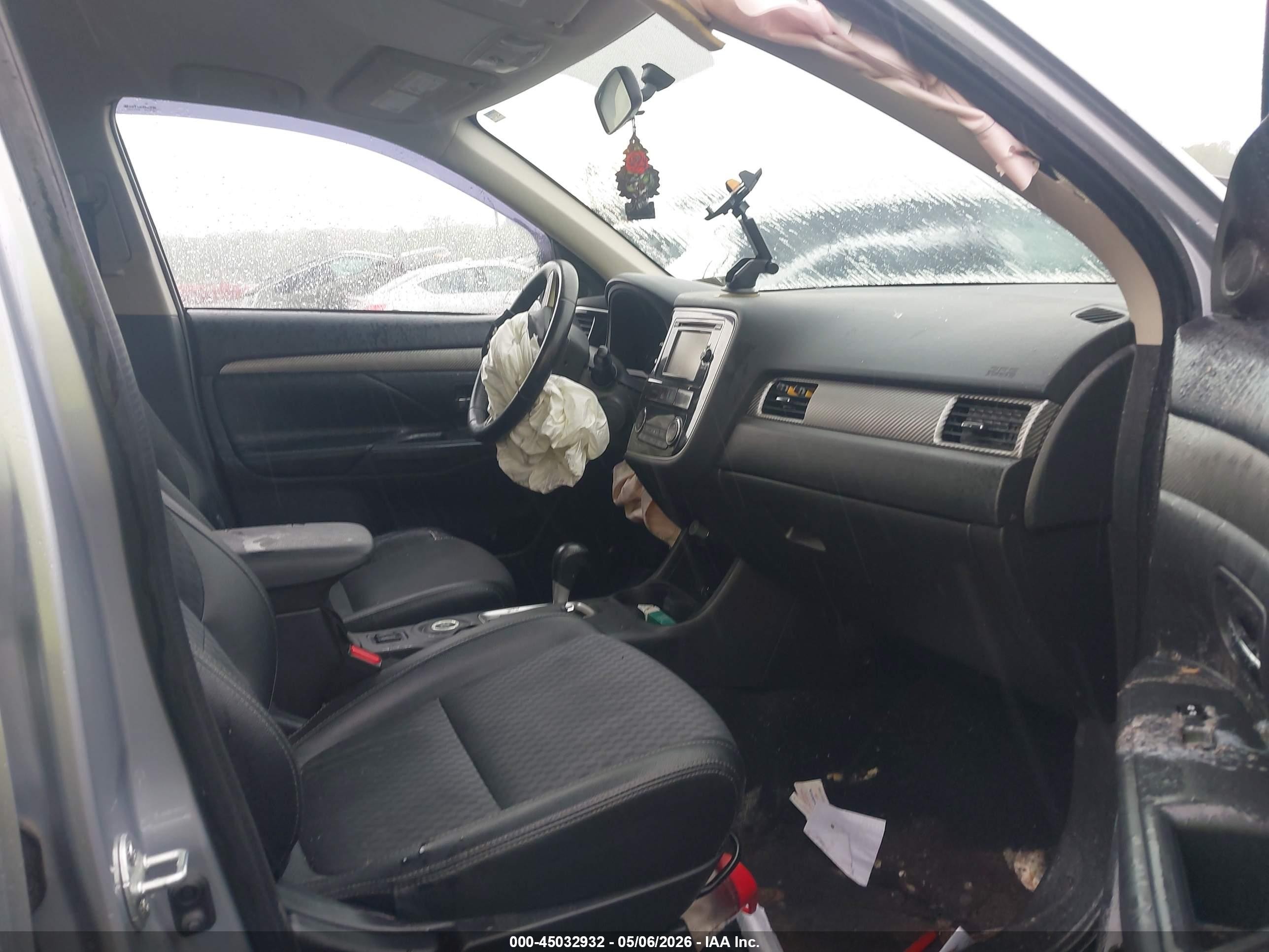 2015 Mitsubishi Outlander Se Silver vin: JA4AZ3A32FZ003209