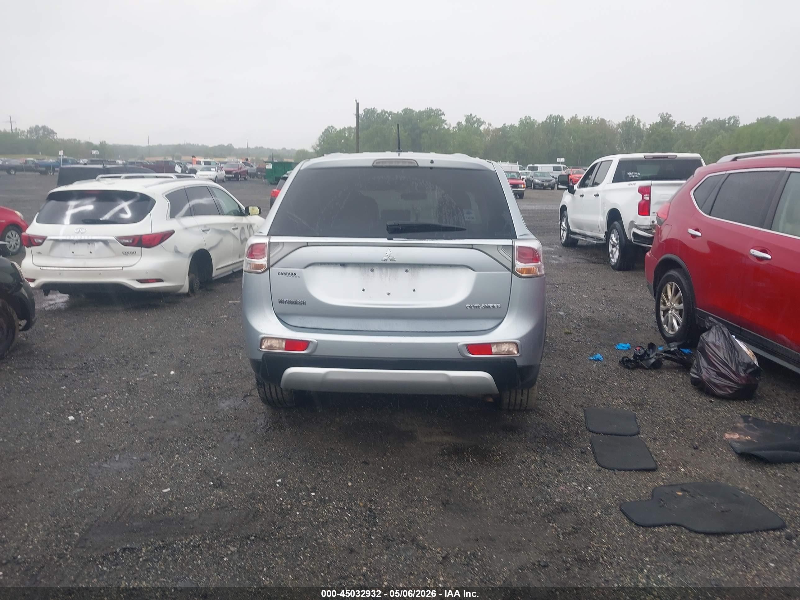 2015 Mitsubishi Outlander Se Silver vin: JA4AZ3A32FZ003209