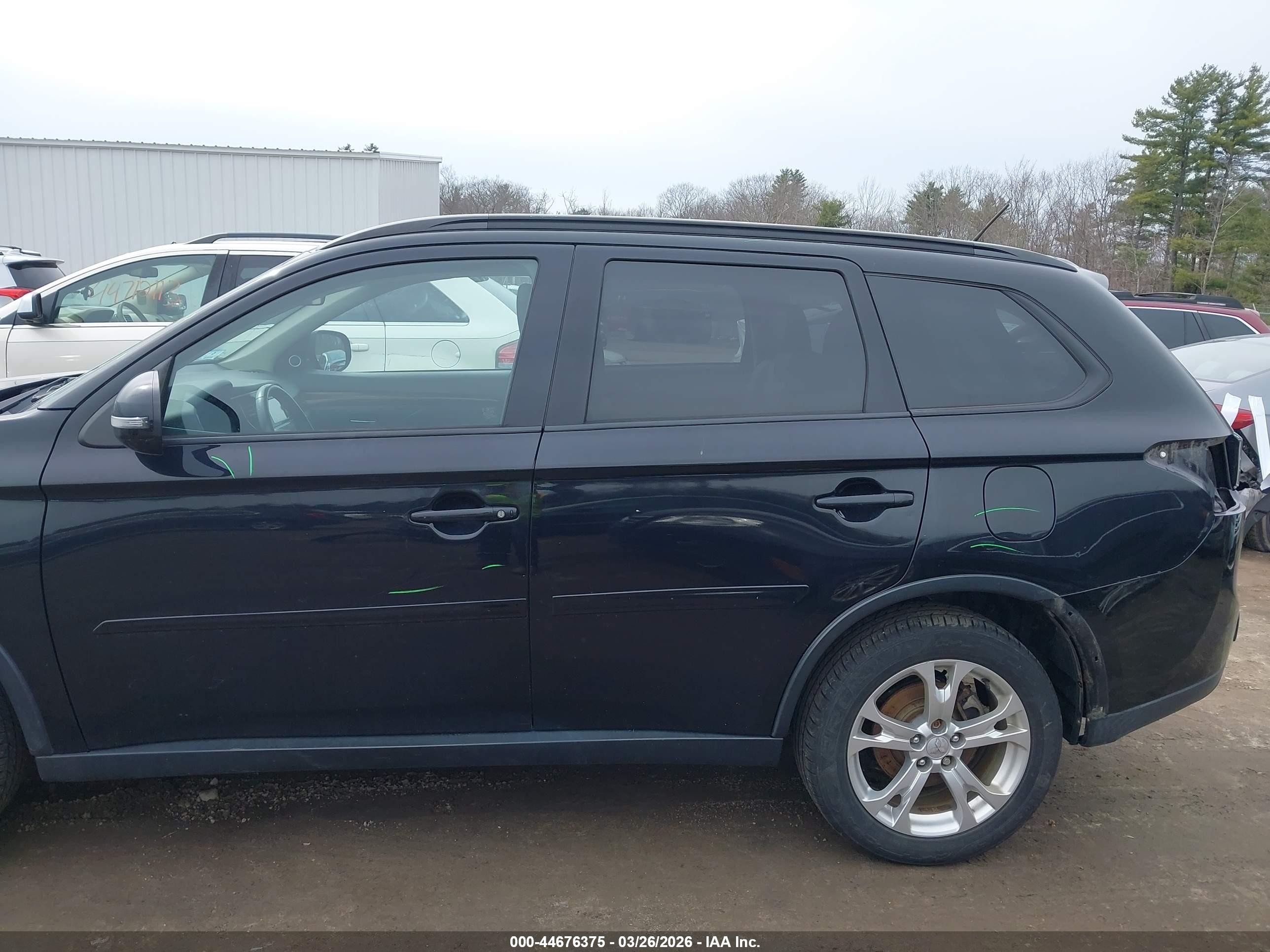 2015 Mitsubishi Outlander Se Черный vin: JA4AZ3A32FZ004683