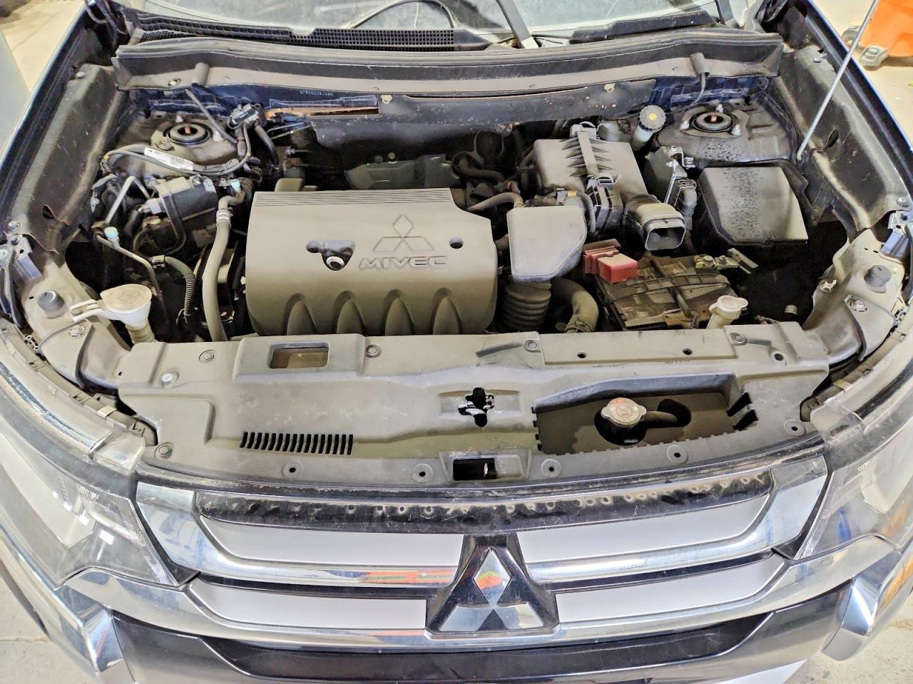 2016 Mitsubishi Outlander Se Blue vin: JA4AZ3A32GZ037538
