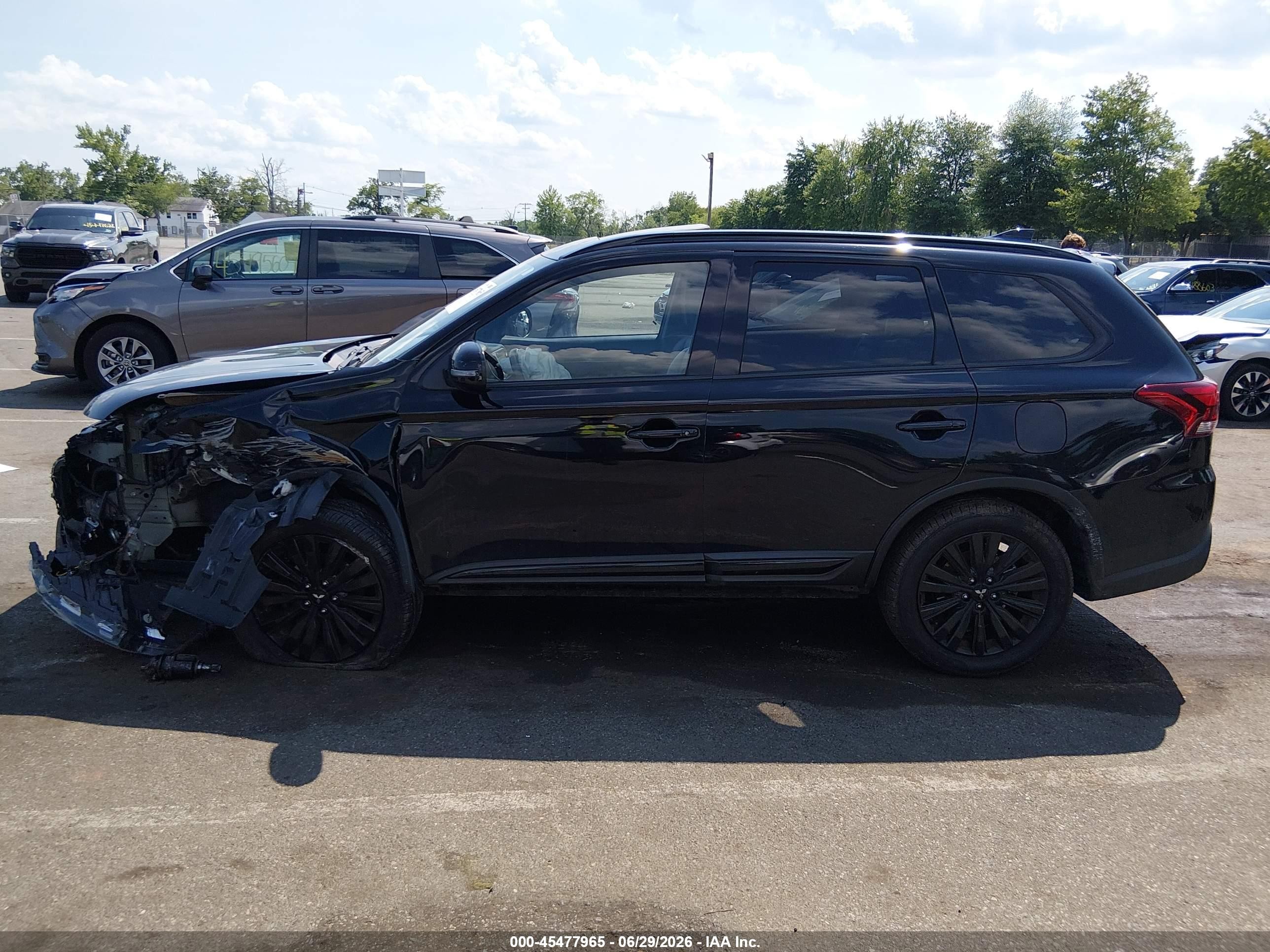 2020 Mitsubishi Outlander Le 2.4 S-awc Dark Blue vin: JA4AZ3A32LZ036349