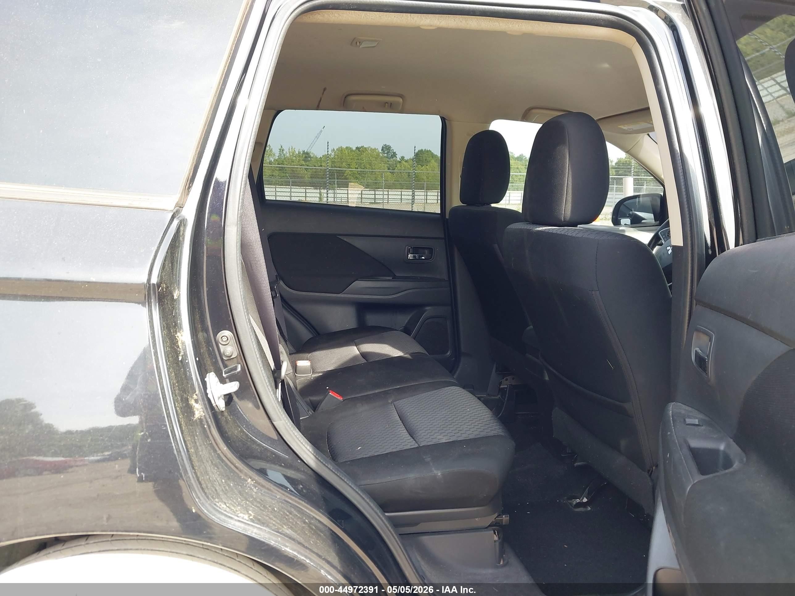 2014 Mitsubishi Outlander Se Черный vin: JA4AZ3A33EZ011303