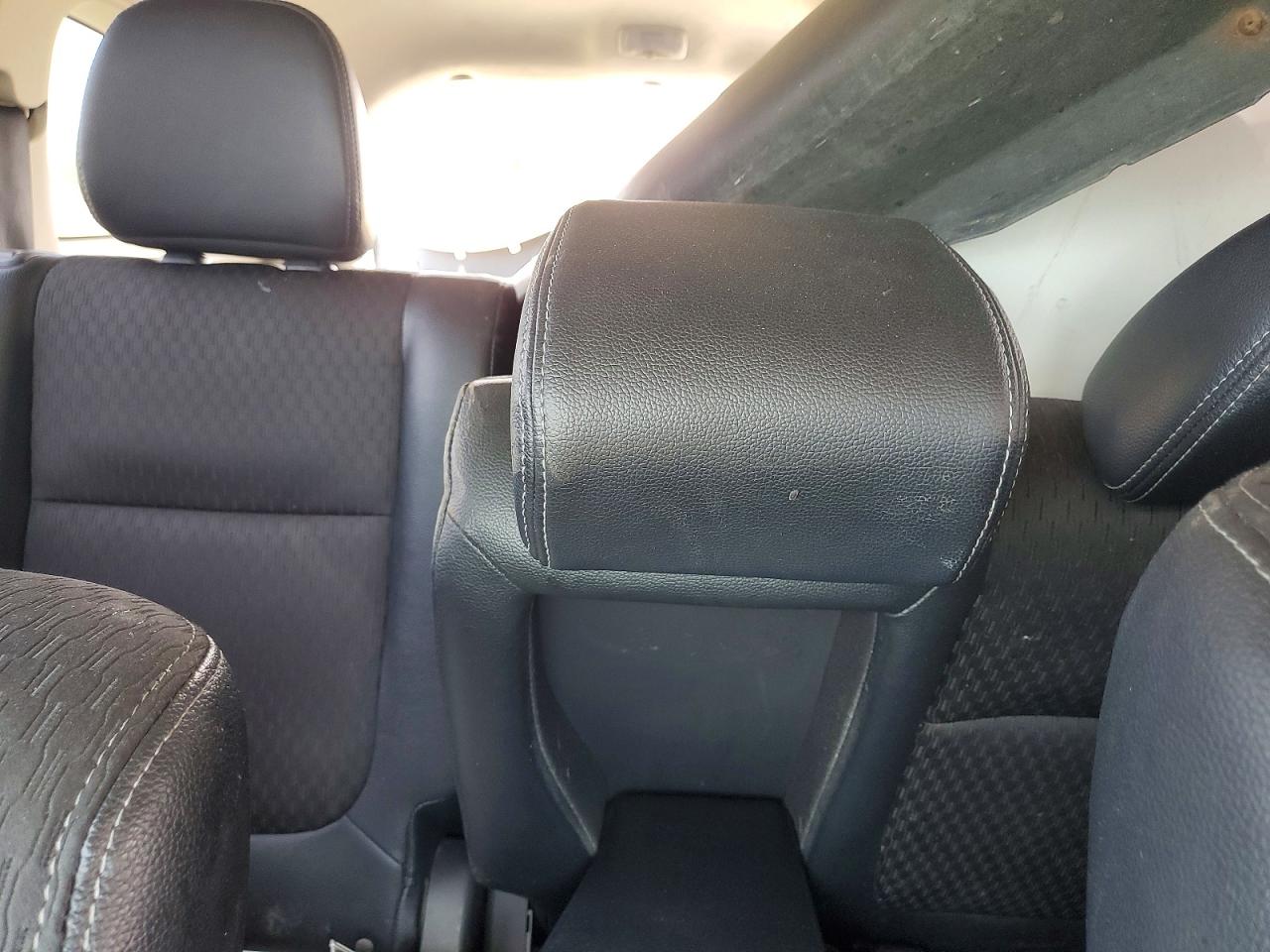2015 Mitsubishi Outlander Se White vin: JA4AZ3A33FZ005857