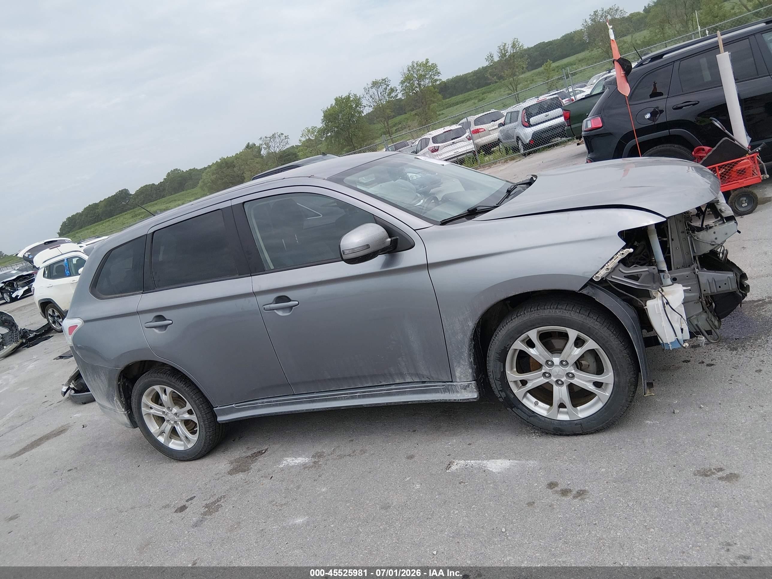 2014 Mitsubishi Outlander Se Beige vin: JA4AZ3A34EZ002402
