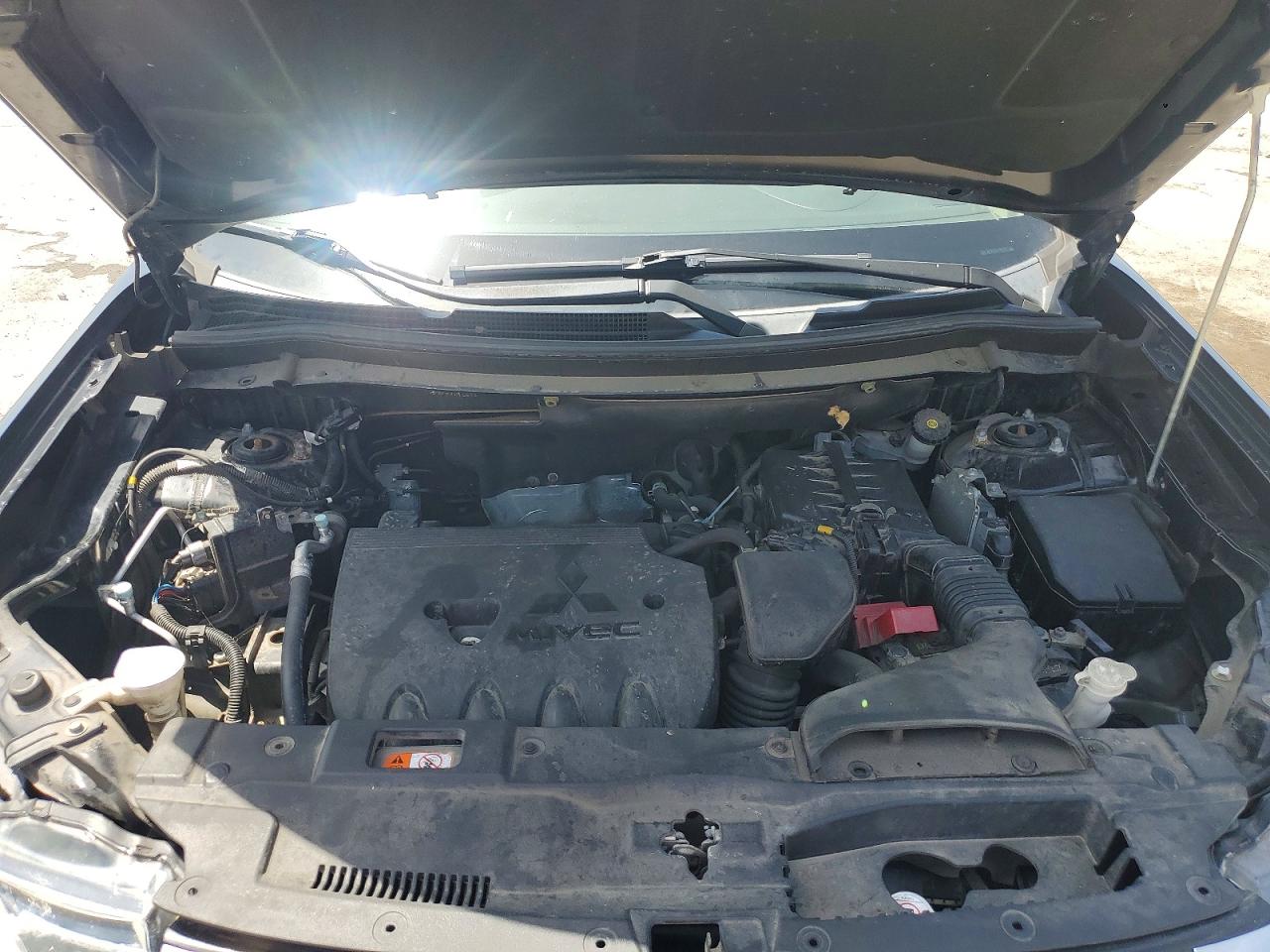 2015 Mitsubishi Outlander Se Черный vin: JA4AZ3A34FZ012414