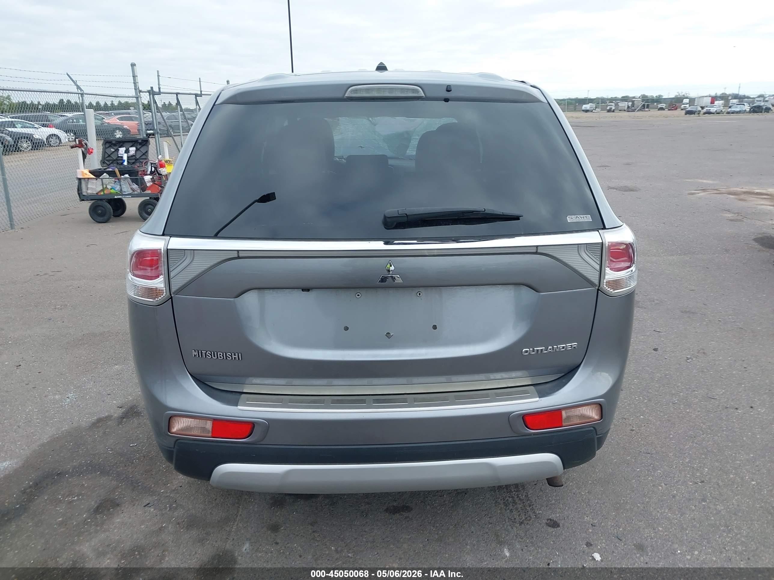 2015 Mitsubishi Outlander Se Серый vin: JA4AZ3A35FZ003981