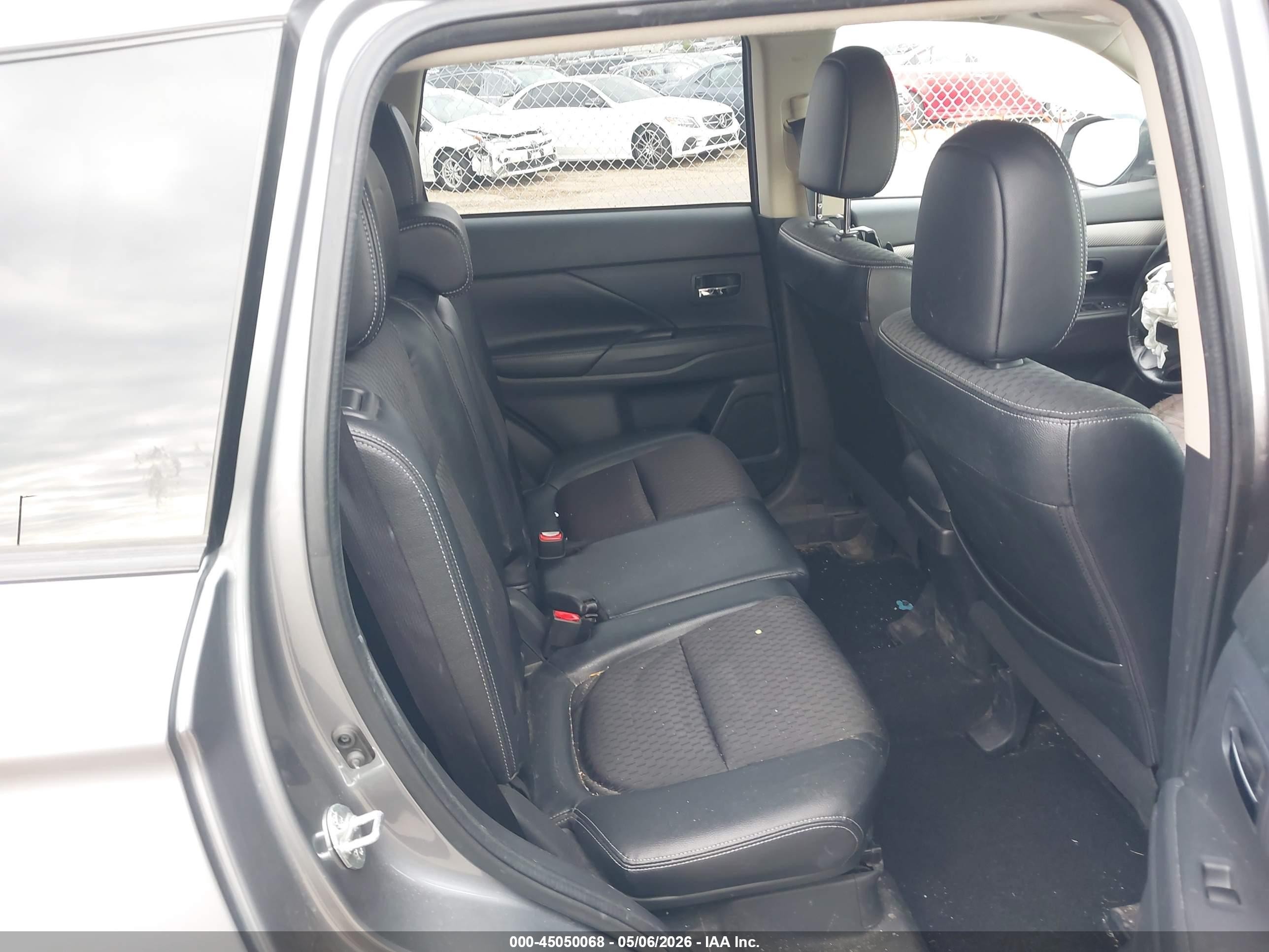 2015 Mitsubishi Outlander Se Серый vin: JA4AZ3A35FZ003981