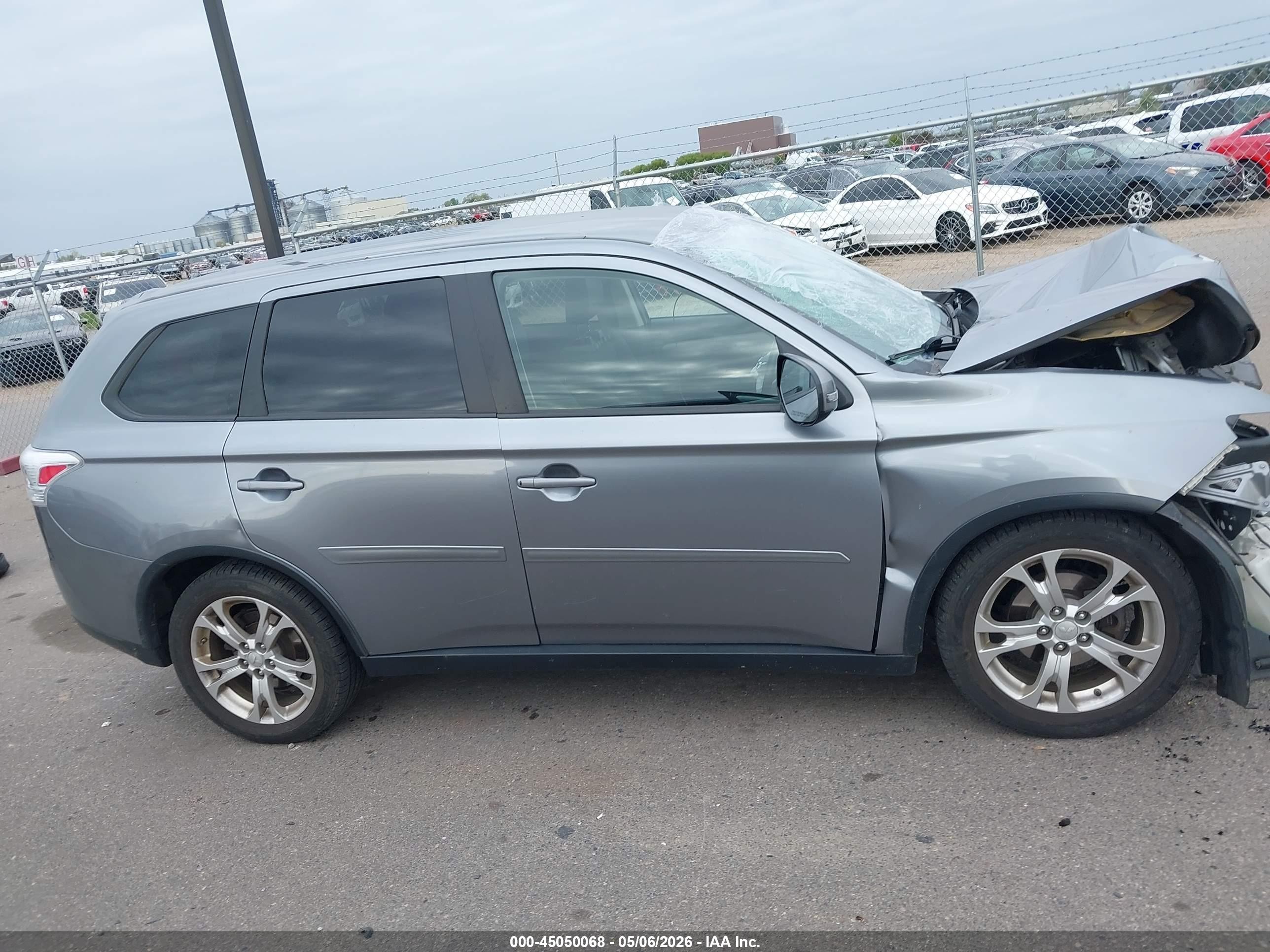 2015 Mitsubishi Outlander Se Серый vin: JA4AZ3A35FZ003981