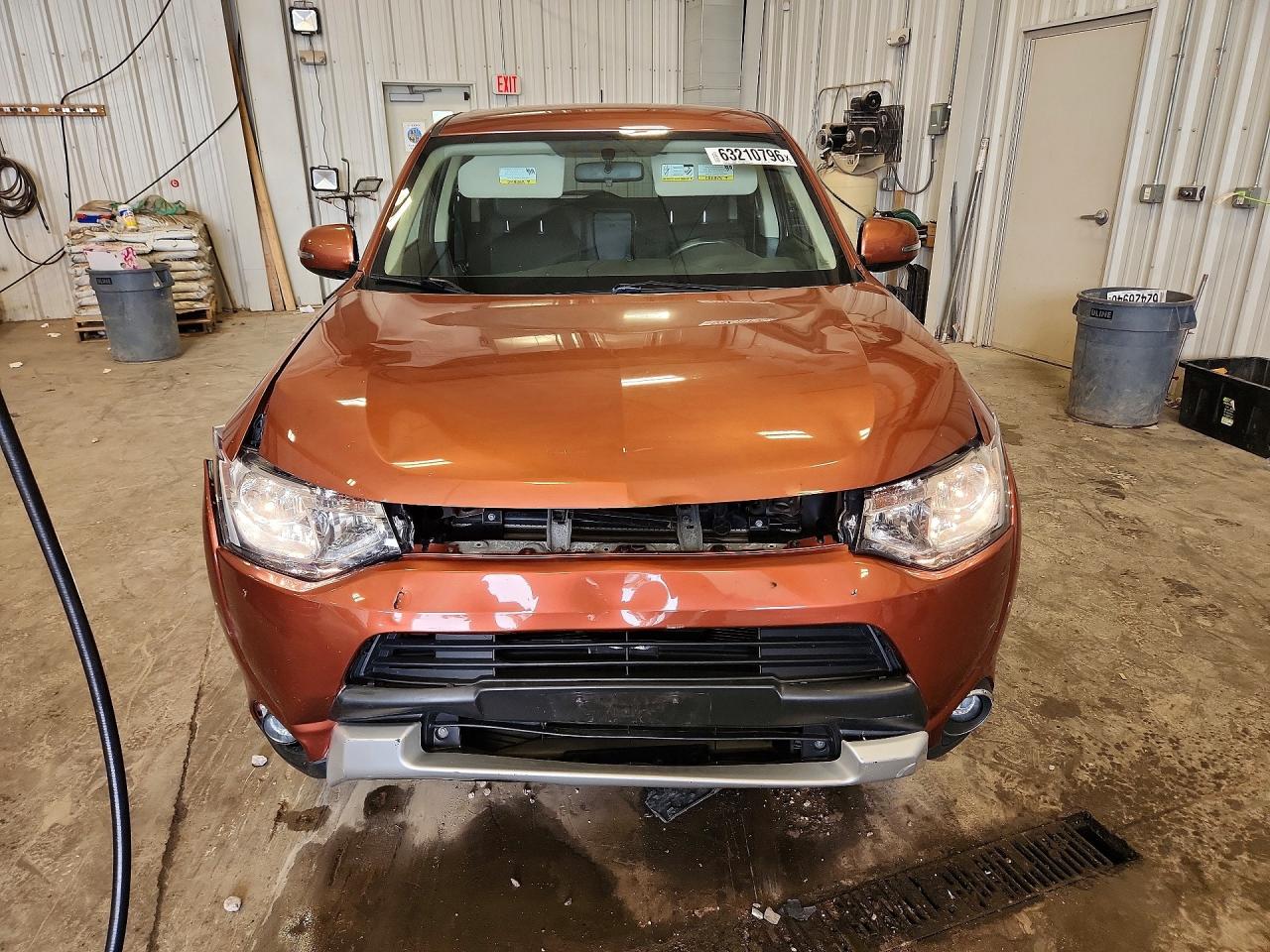 2015 Mitsubishi Outlander Se Orange vin: JA4AZ3A36FZ013435