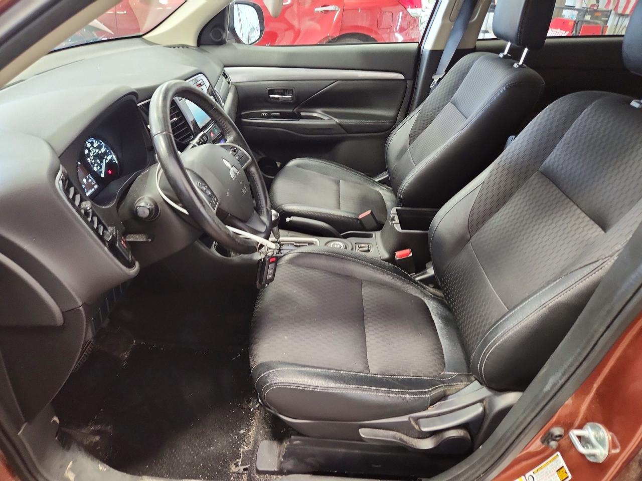 2015 Mitsubishi Outlander Se Orange vin: JA4AZ3A36FZ013435