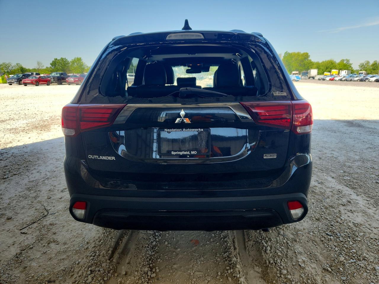 2020 Mitsubishi Outlander Se Black vin: JA4AZ3A36LZ005220