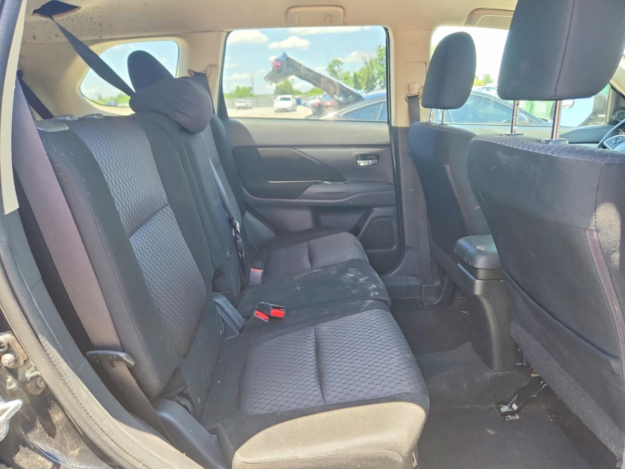 2014 Mitsubishi Outlander Se Black vin: JA4AZ3A38EZ012933