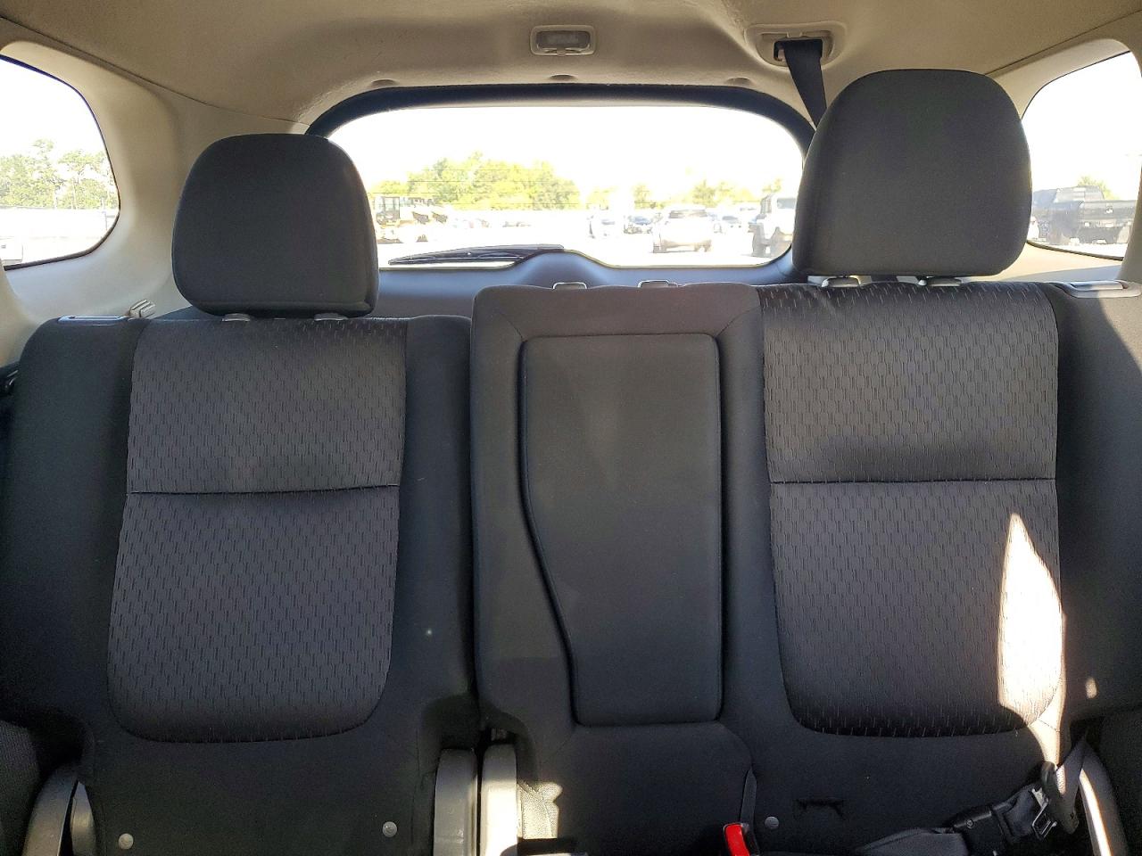 2014 Mitsubishi Outlander Se White vin: JA4AZ3A38EZ016643