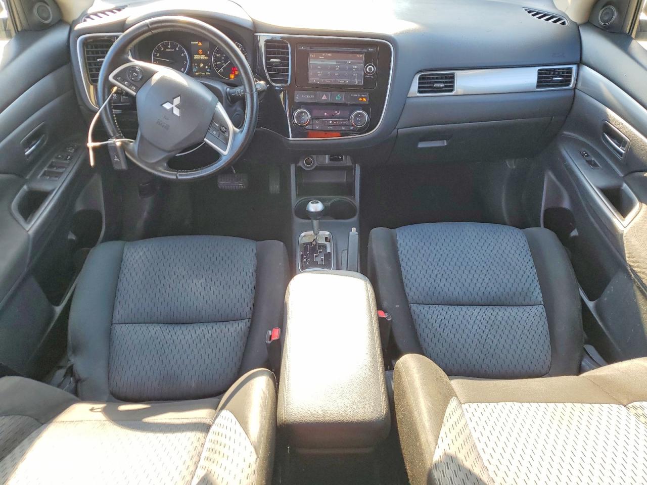 2014 Mitsubishi Outlander Se White vin: JA4AZ3A38EZ016643