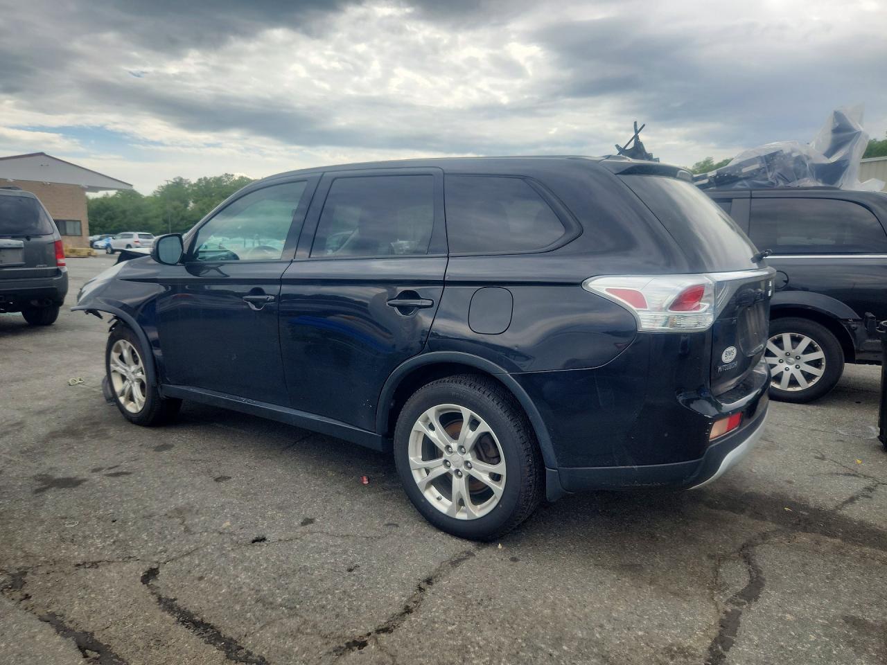 2015 Mitsubishi Outlander Se Черный vin: JA4AZ3A38FZ000749