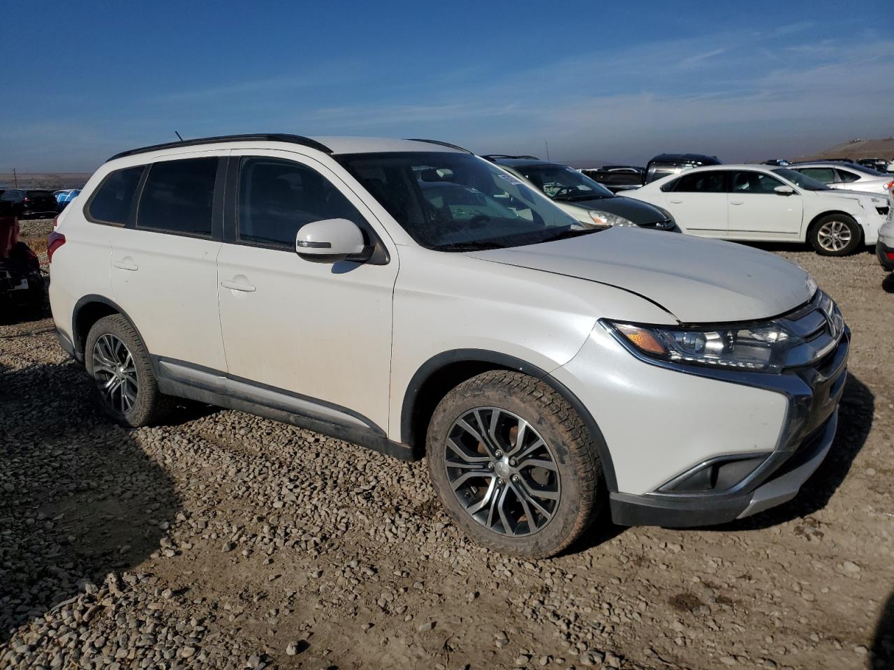 Price & History 2016 Mitsubishi Outlander Se 2.4l 4 vin