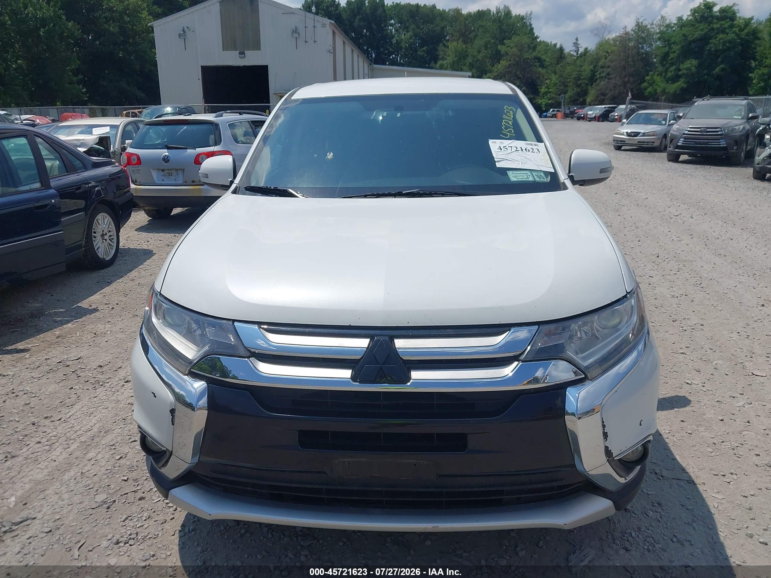 2016 Mitsubishi Outlander Se White vin: JA4AZ3A38GZ054652