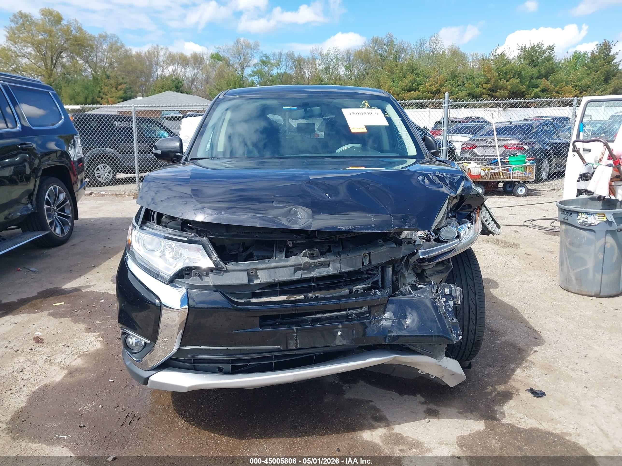 2017 Mitsubishi Outlander Se Black vin: JA4AZ3A38HZ036542