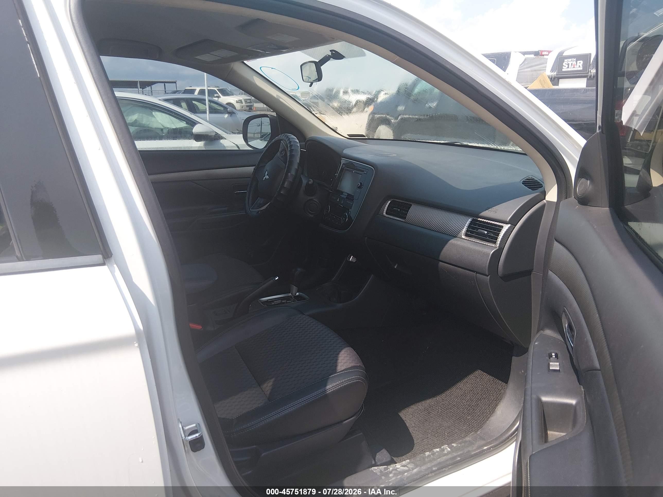 2015 Mitsubishi Outlander Se White vin: JA4AZ3A39FZ005880