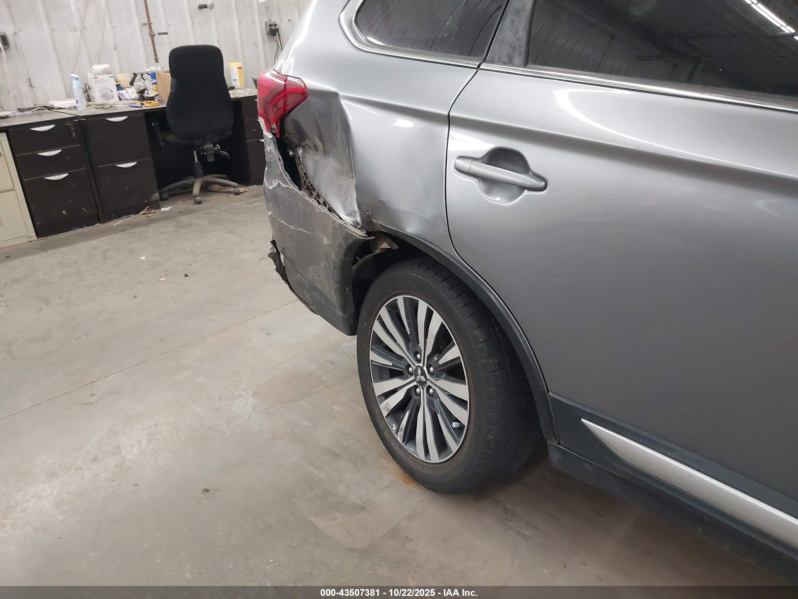 2019 Mitsubishi Outlander Sel Серый vin: JA4AZ3A39KZ022544