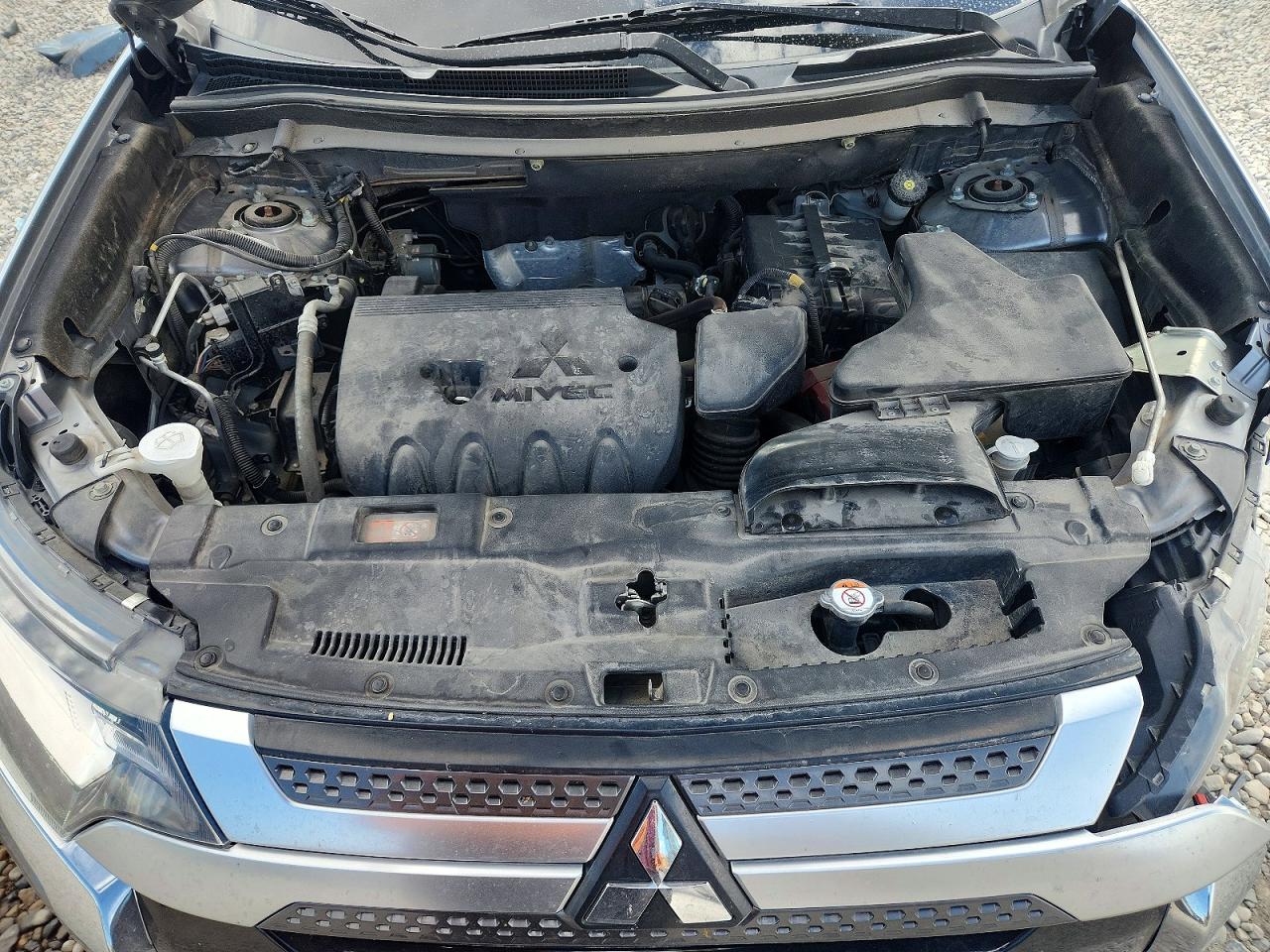 2019 Mitsubishi Outlander Se Gray vin: JA4AZ3A39KZ046861