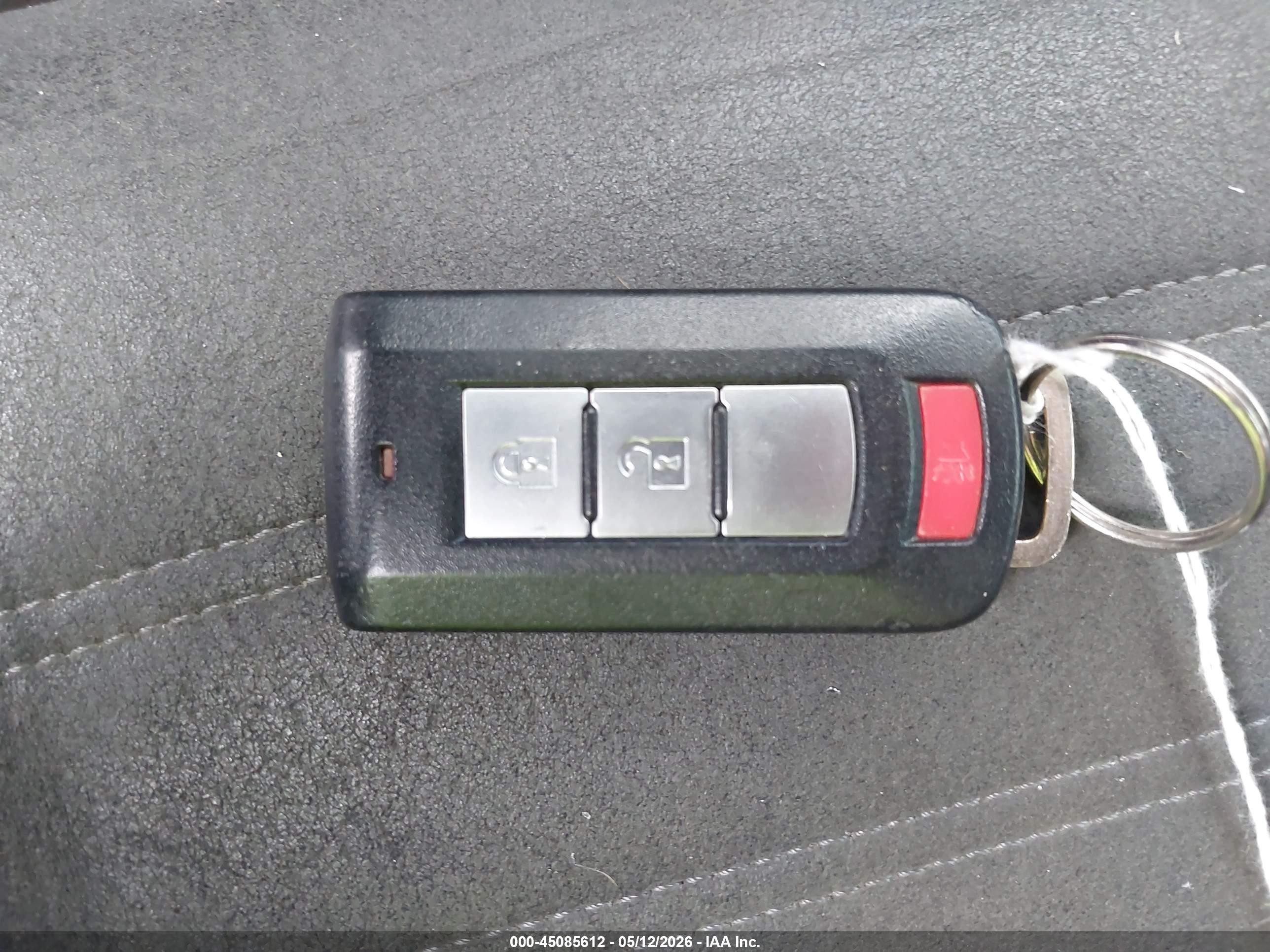 2019 Mitsubishi Outlander Le Серый vin: JA4AZ3A39KZ052353