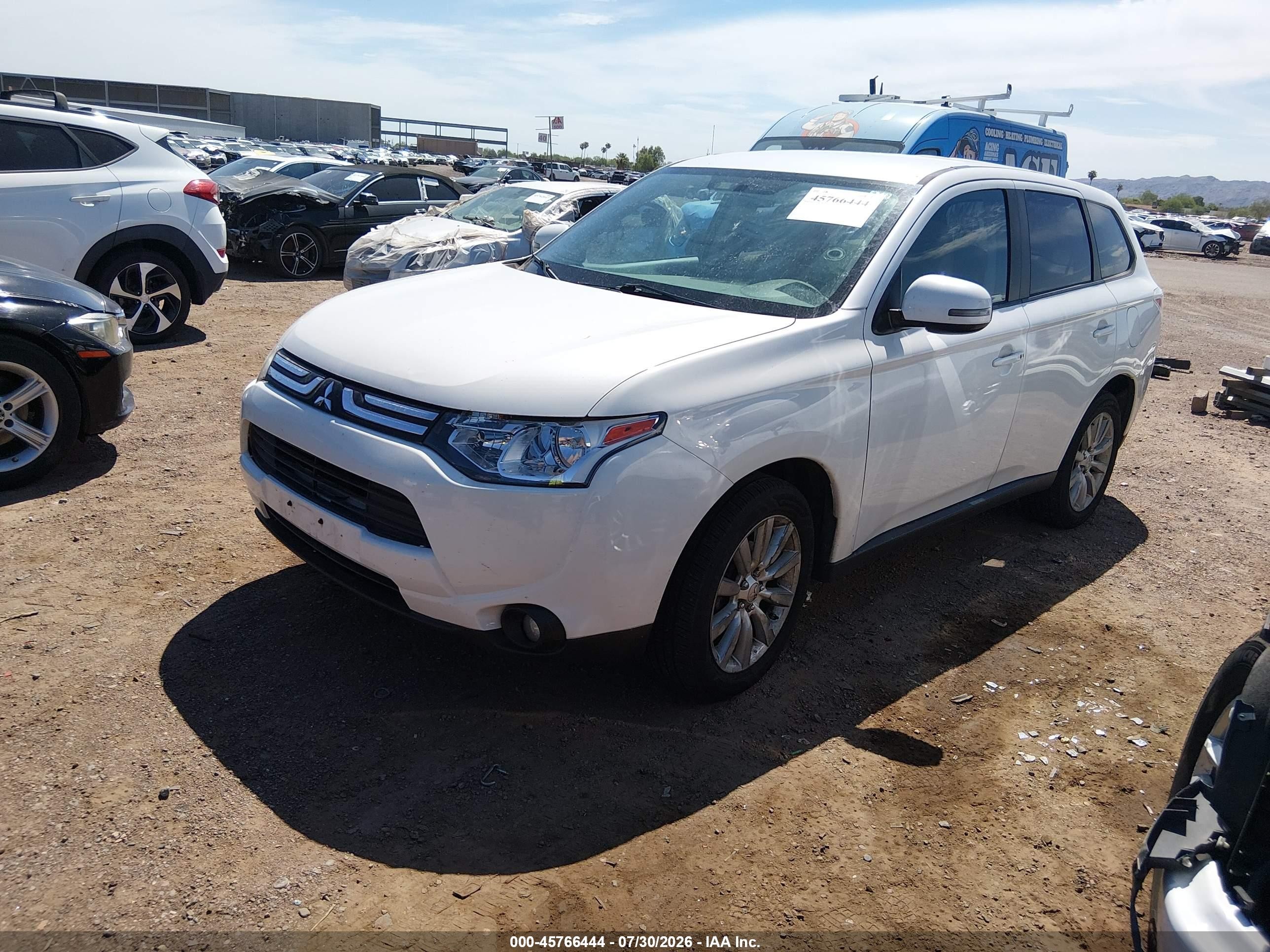 2014 Mitsubishi Outlander Se White vin: JA4AZ3A3XEZ002128