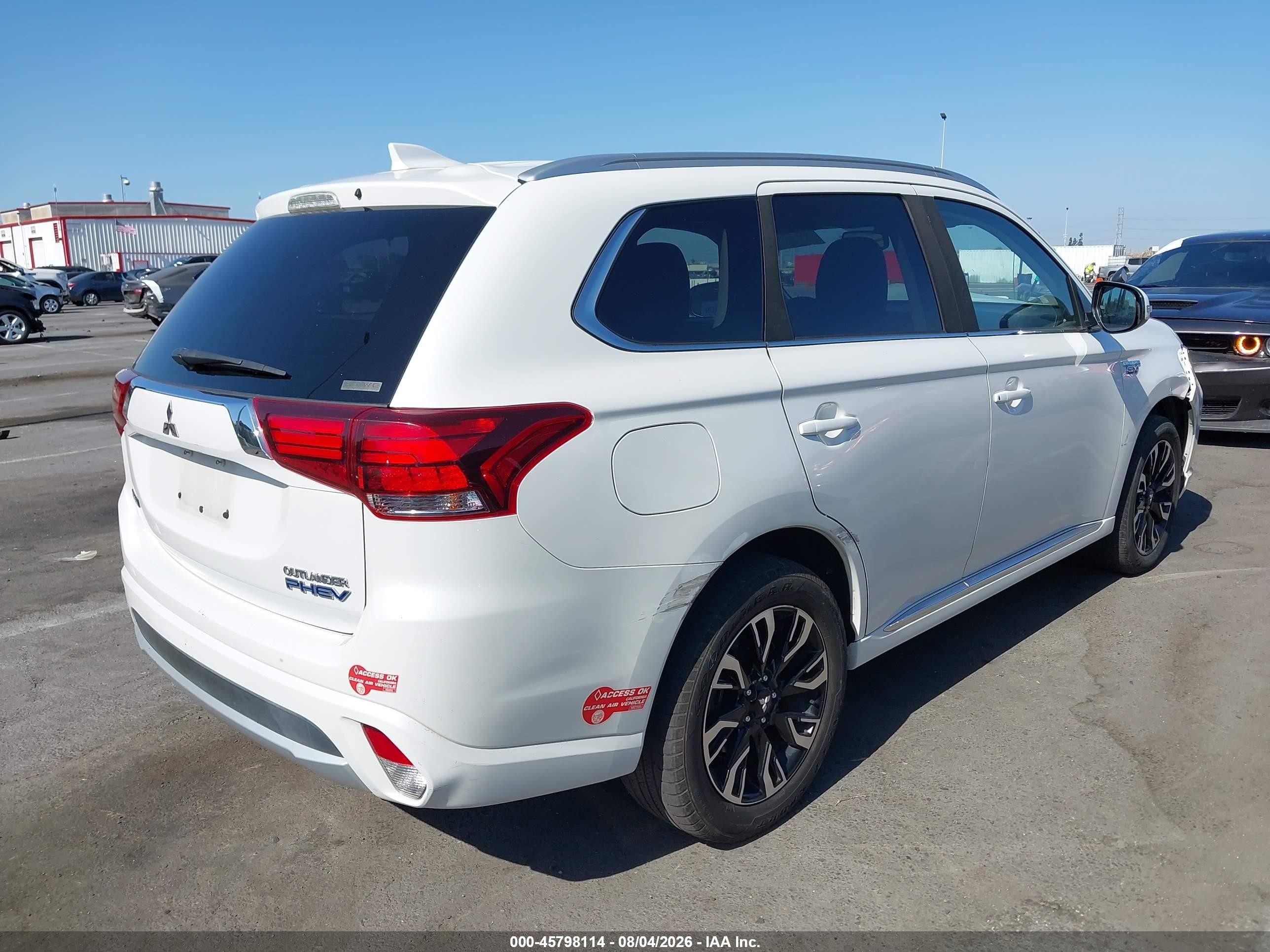 2018 Mitsubishi Outlander Phev Sel White vin: JA4J24A57JZ047145