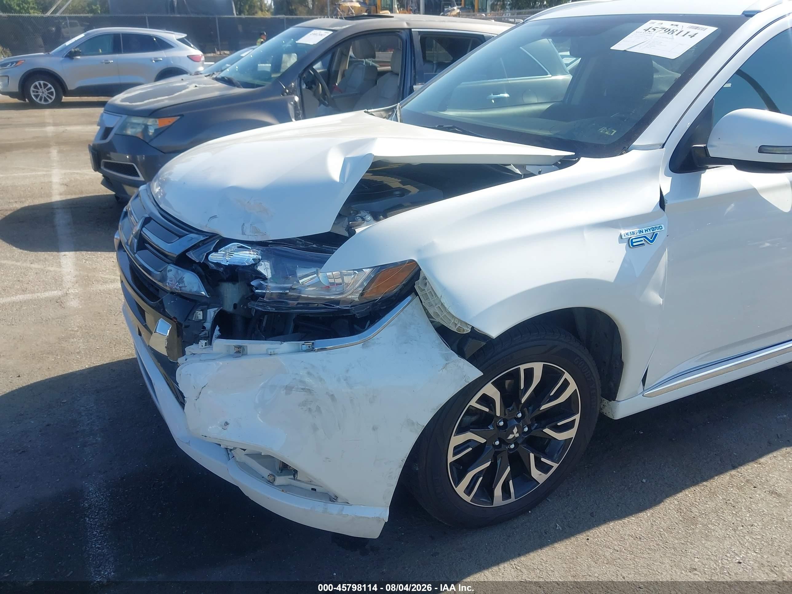 2018 Mitsubishi Outlander Phev Sel White vin: JA4J24A57JZ047145