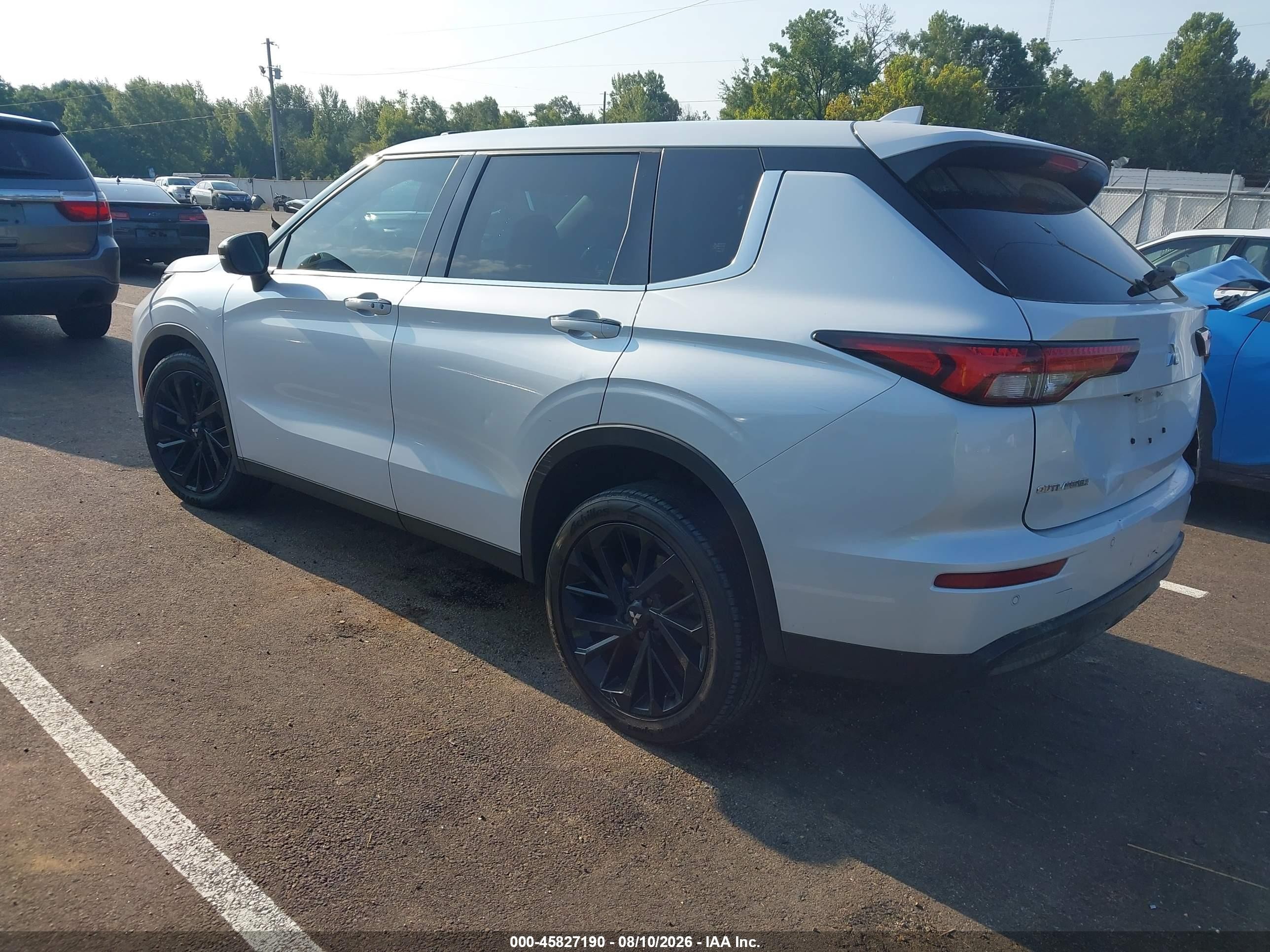 2023 Mitsubishi Outlander Se 2.5 2wd/se Black Edition 2wd/se Special Edition 2wd White vin: JA4J3UA85PZ050139