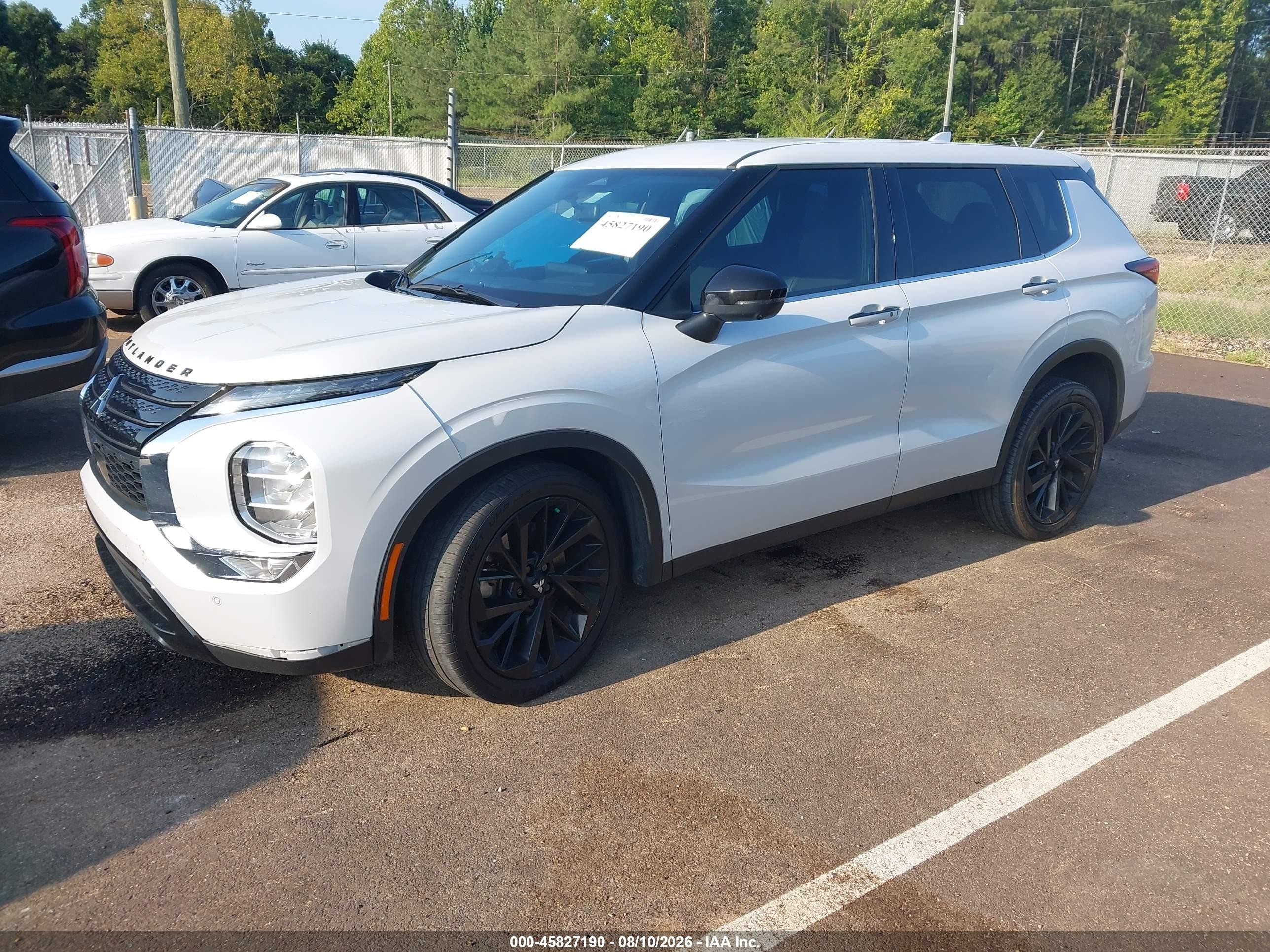 2023 Mitsubishi Outlander Se 2.5 2wd/se Black Edition 2wd/se Special Edition 2wd White vin: JA4J3UA85PZ050139