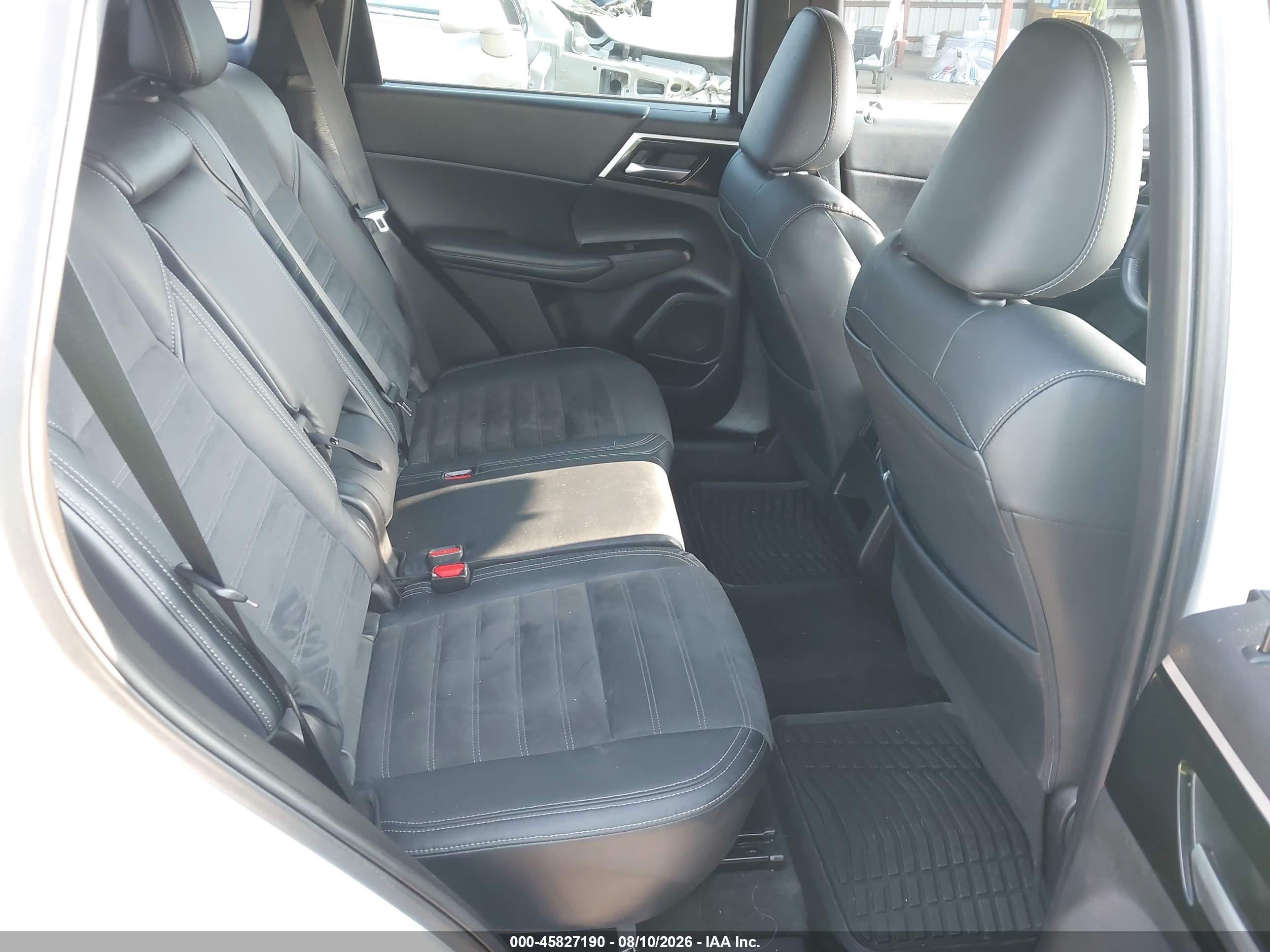 2023 Mitsubishi Outlander Se 2.5 2wd/se Black Edition 2wd/se Special Edition 2wd White vin: JA4J3UA85PZ050139