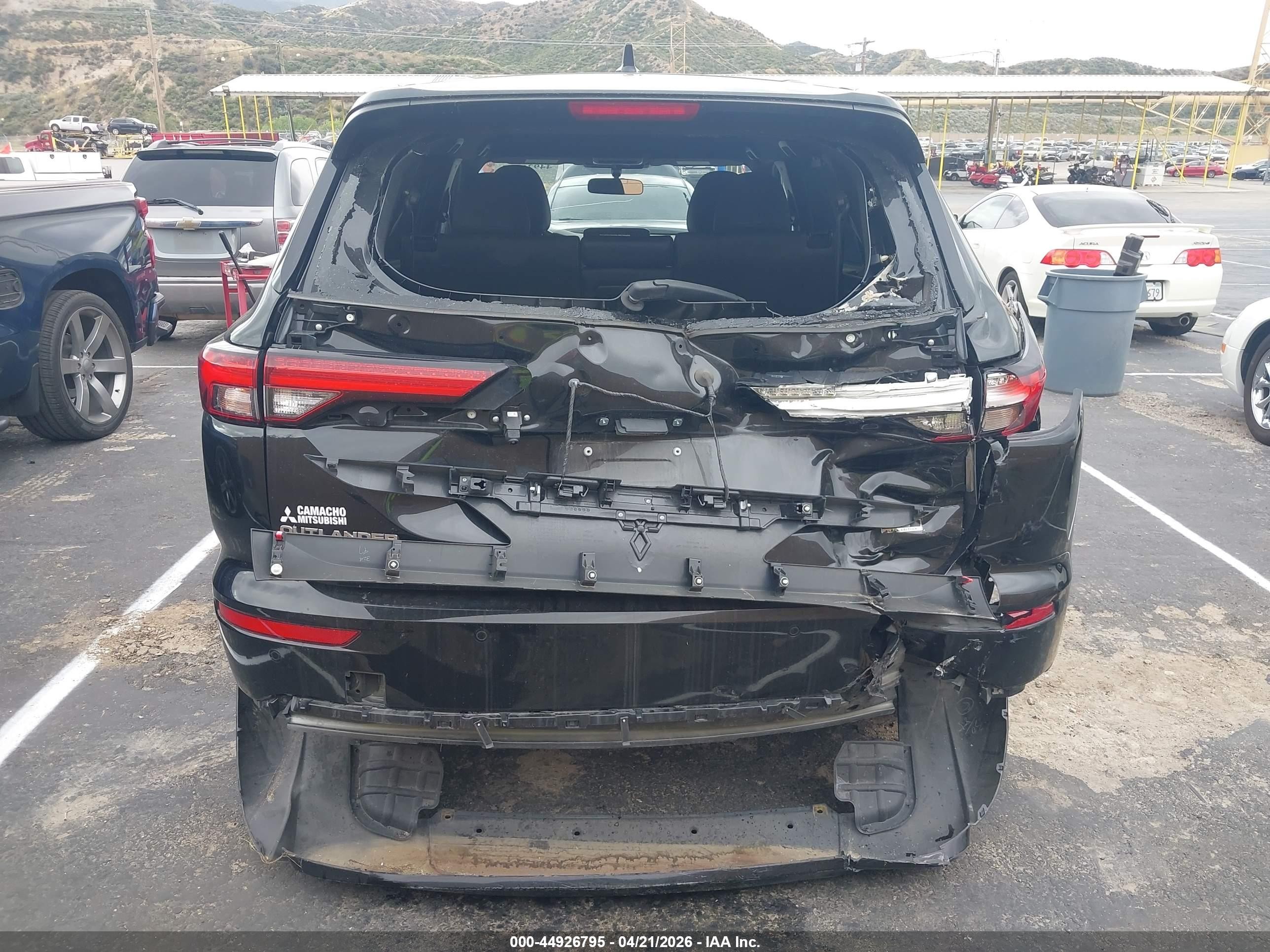 2023 Mitsubishi Outlander Se 2.5 2wd/se Black Edition 2wd/se Special Edition 2wd Black vin: JA4J3UA86PZ050375