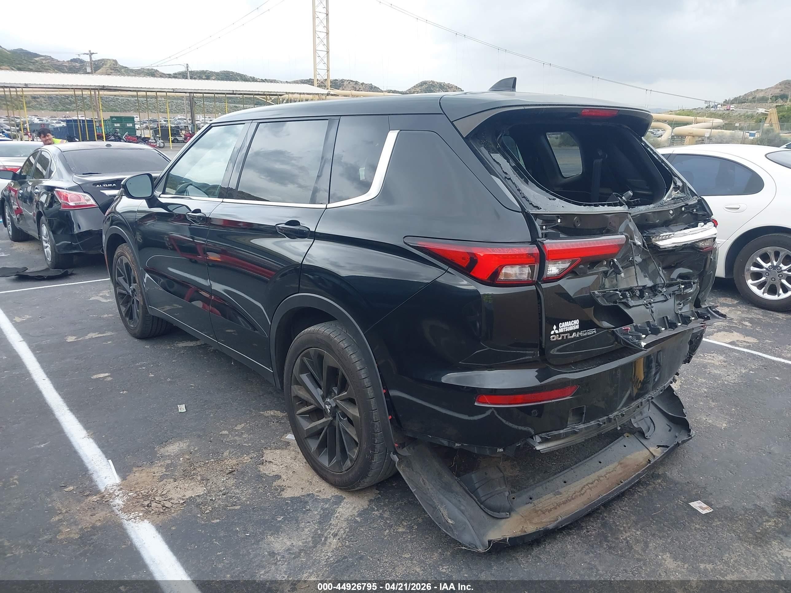 2023 Mitsubishi Outlander Se 2.5 2wd/se Black Edition 2wd/se Special Edition 2wd Black vin: JA4J3UA86PZ050375