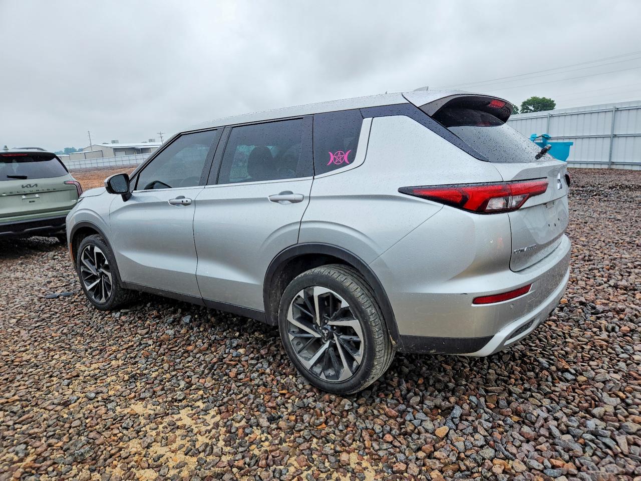 2023 Mitsubishi Outlander Se Silver vin: JA4J3UA87PZ033102